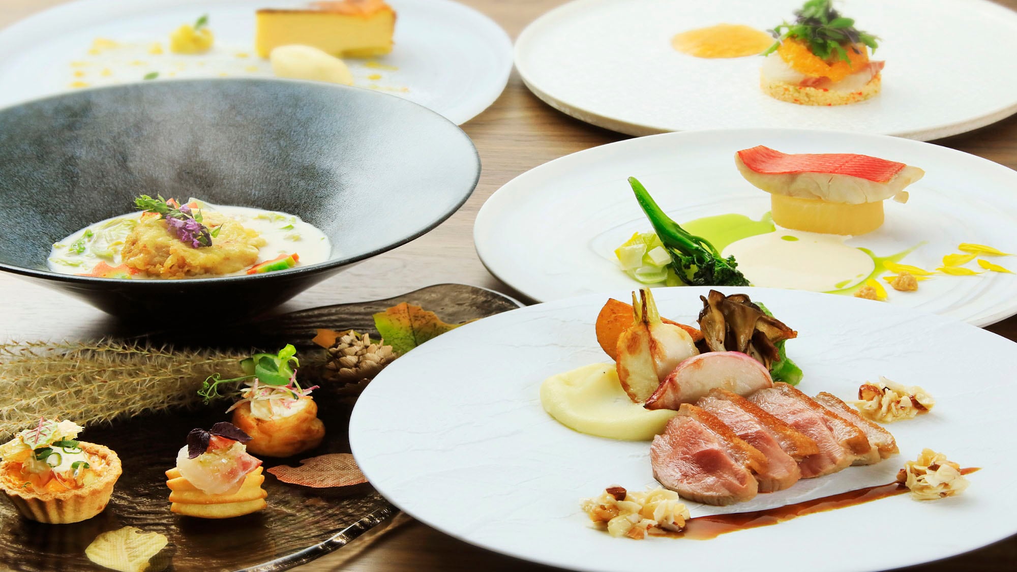 [มื้อค่ำ] โปรดเพลิดเพลินไปกับเมนูพิเศษของเชฟ *ตัวอย่าง