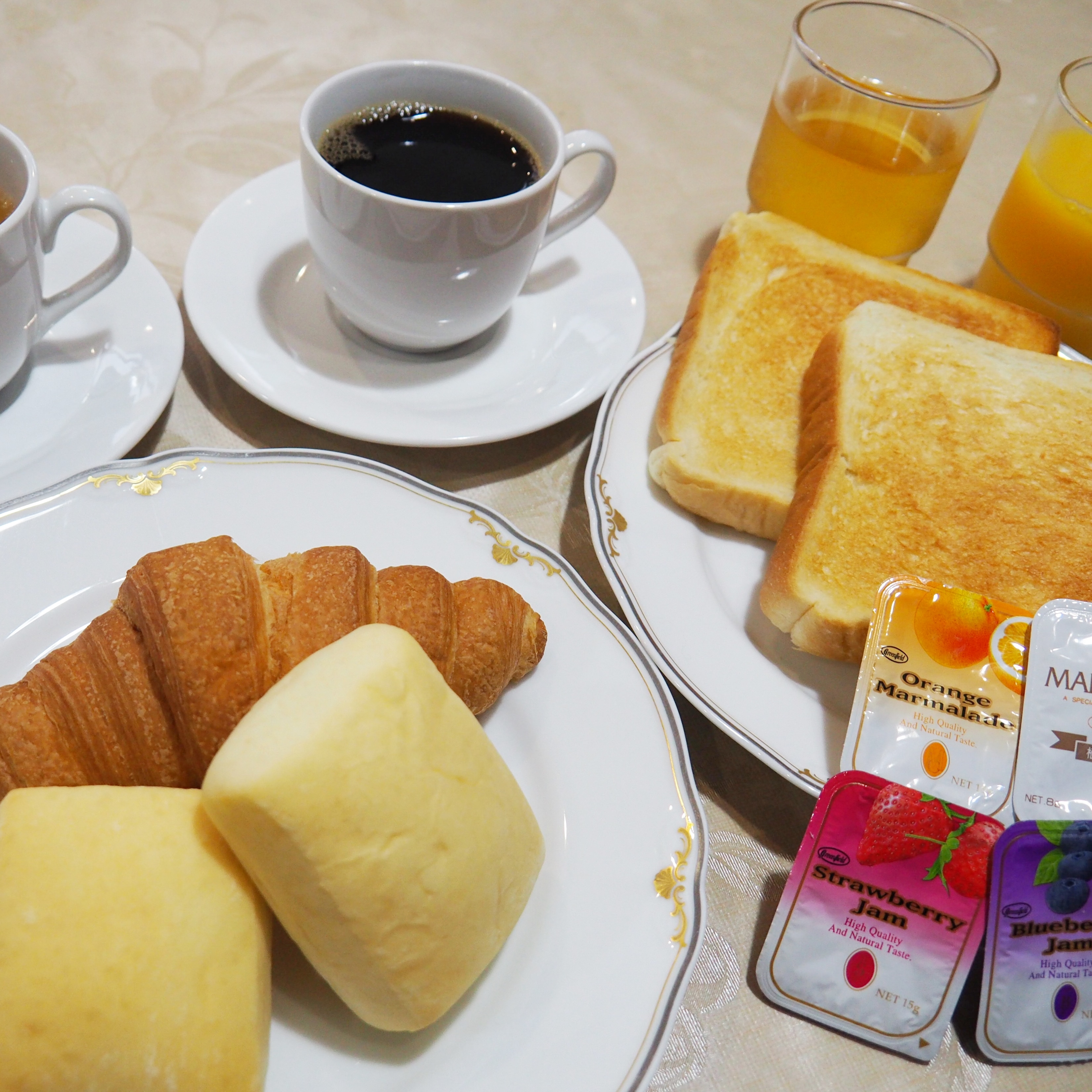 Light meal service (every morning from 6:30 to 9:00)