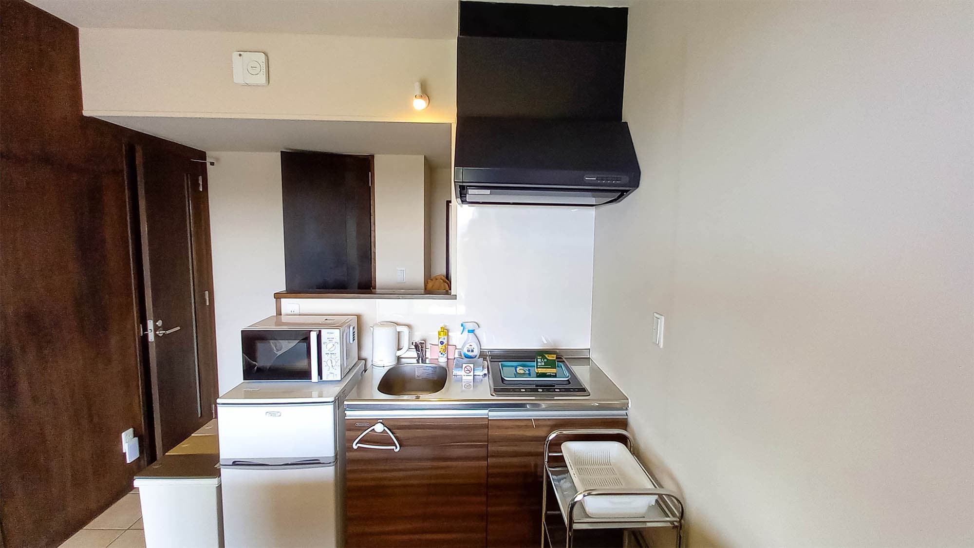 ・ [Kitchen] All guest rooms are equipped with a kitchen equipped with cooking utensils.