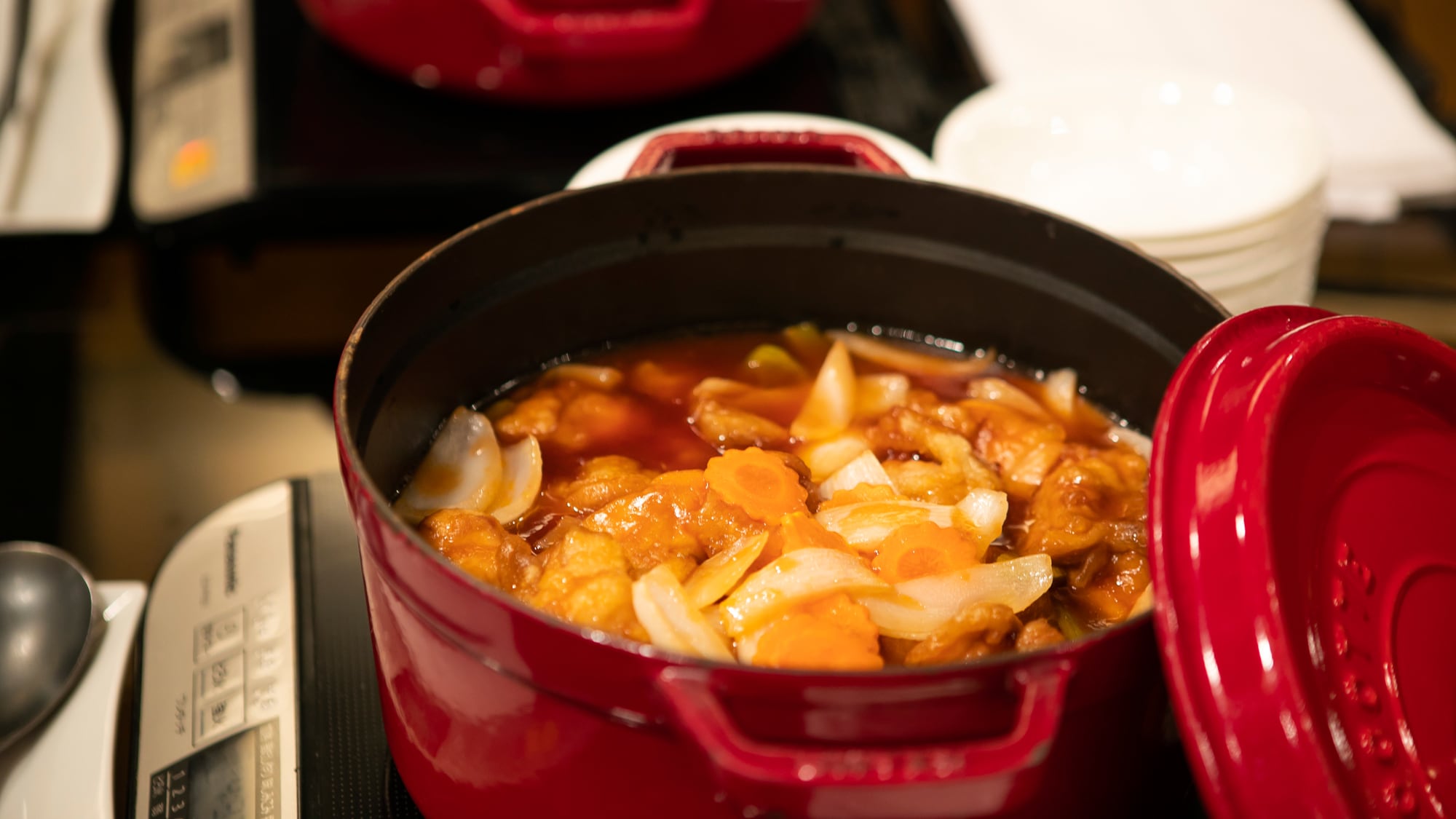 A collaboration of fresh Awaji Island seafood and land delicacies and Spanish cuisine