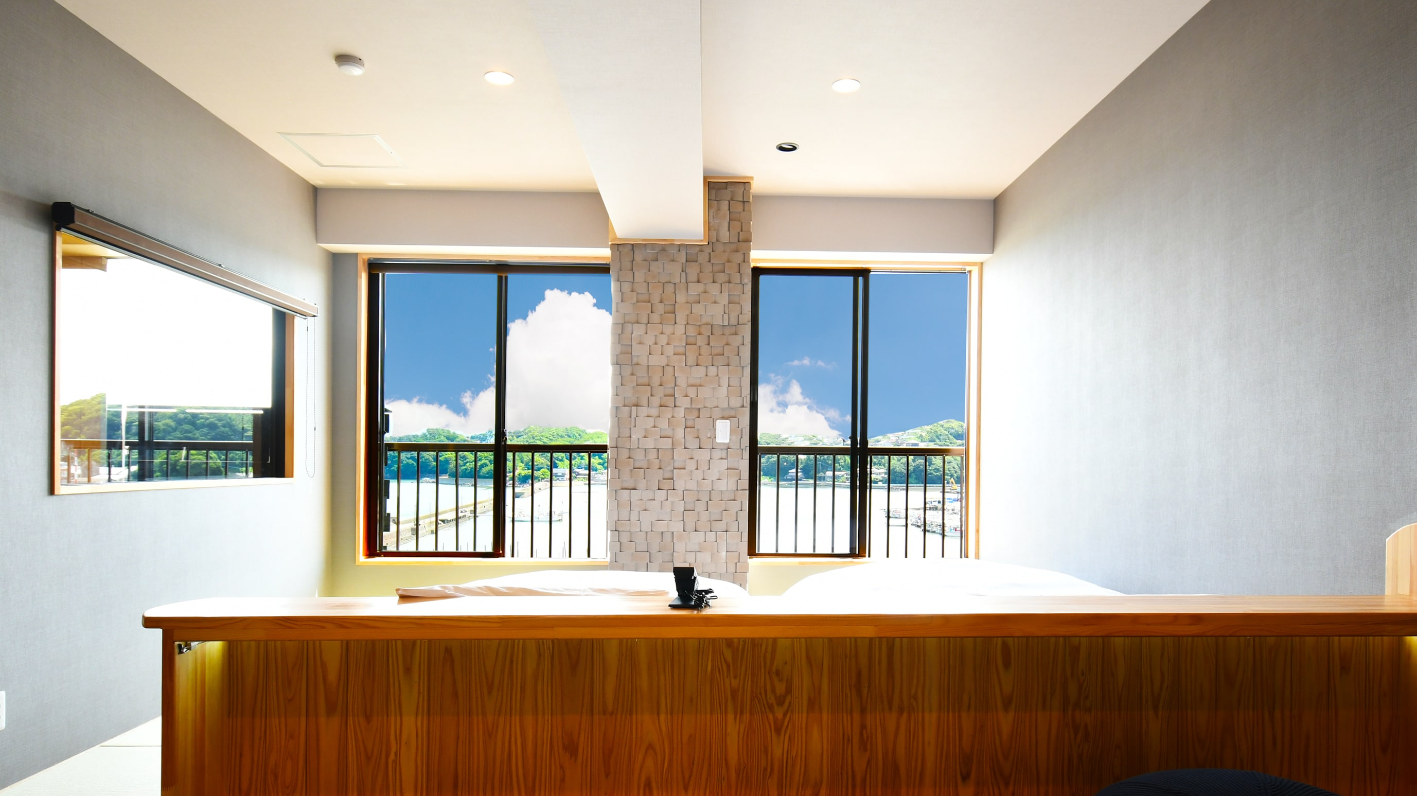 Wooden-themed guest room with open-air bath/403