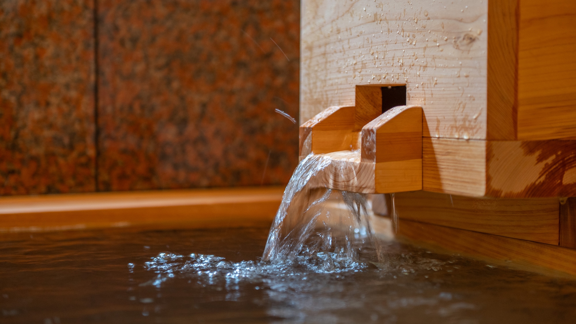 [Chất lượng lò xo] Lò xo natri bicacbonat [Lợi ích] Giảm đau dây thần kinh, đau cơ, đau khớp, bầm tím, nhạy cảm với lạnh, tác dụng làm đẹp da, v.v.