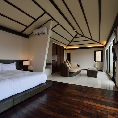 * [Room] A spacious room with a sense of cleanliness. It's also good to sit on the sofa and spend a relaxing time.