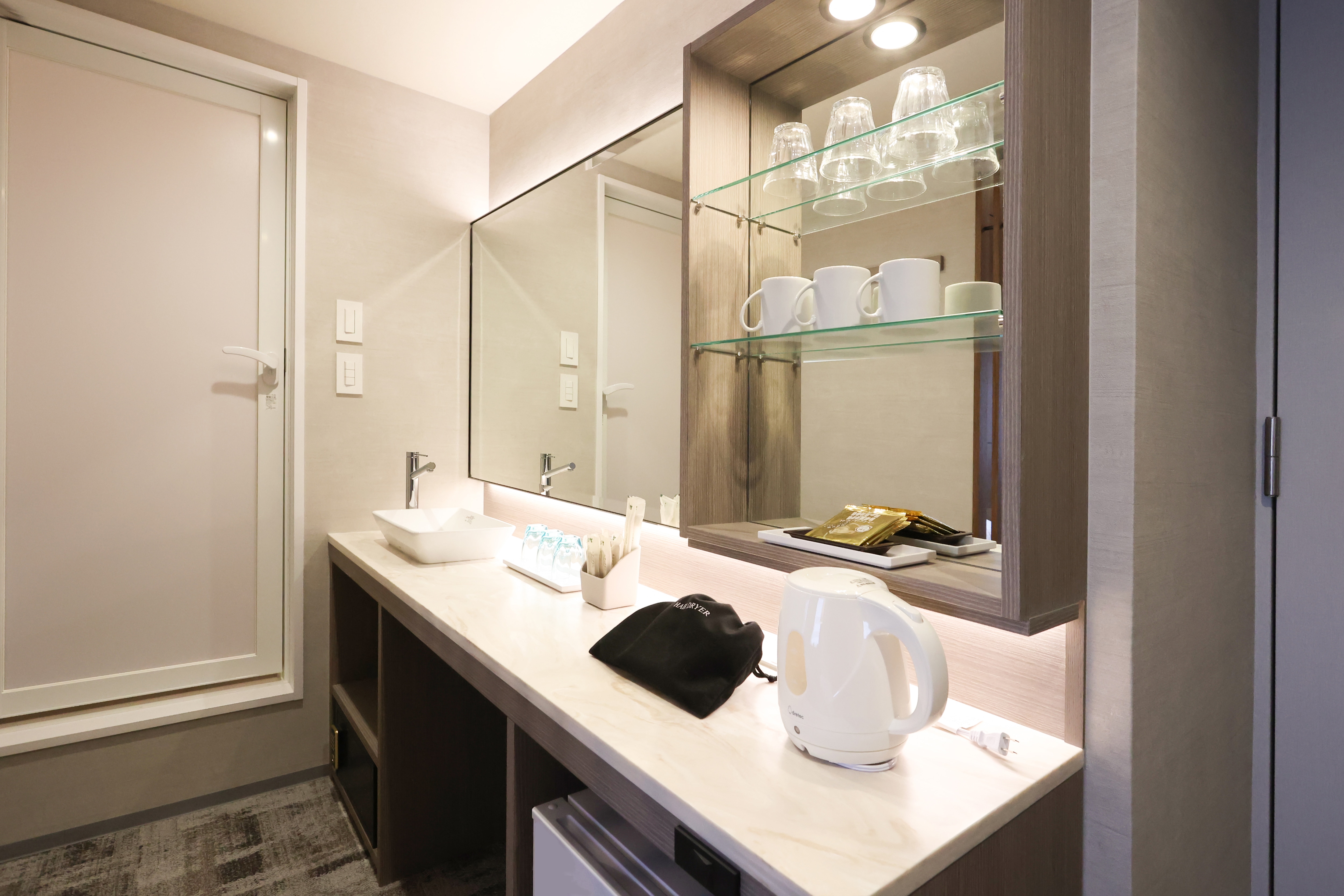 Deluxe Twin Vanity