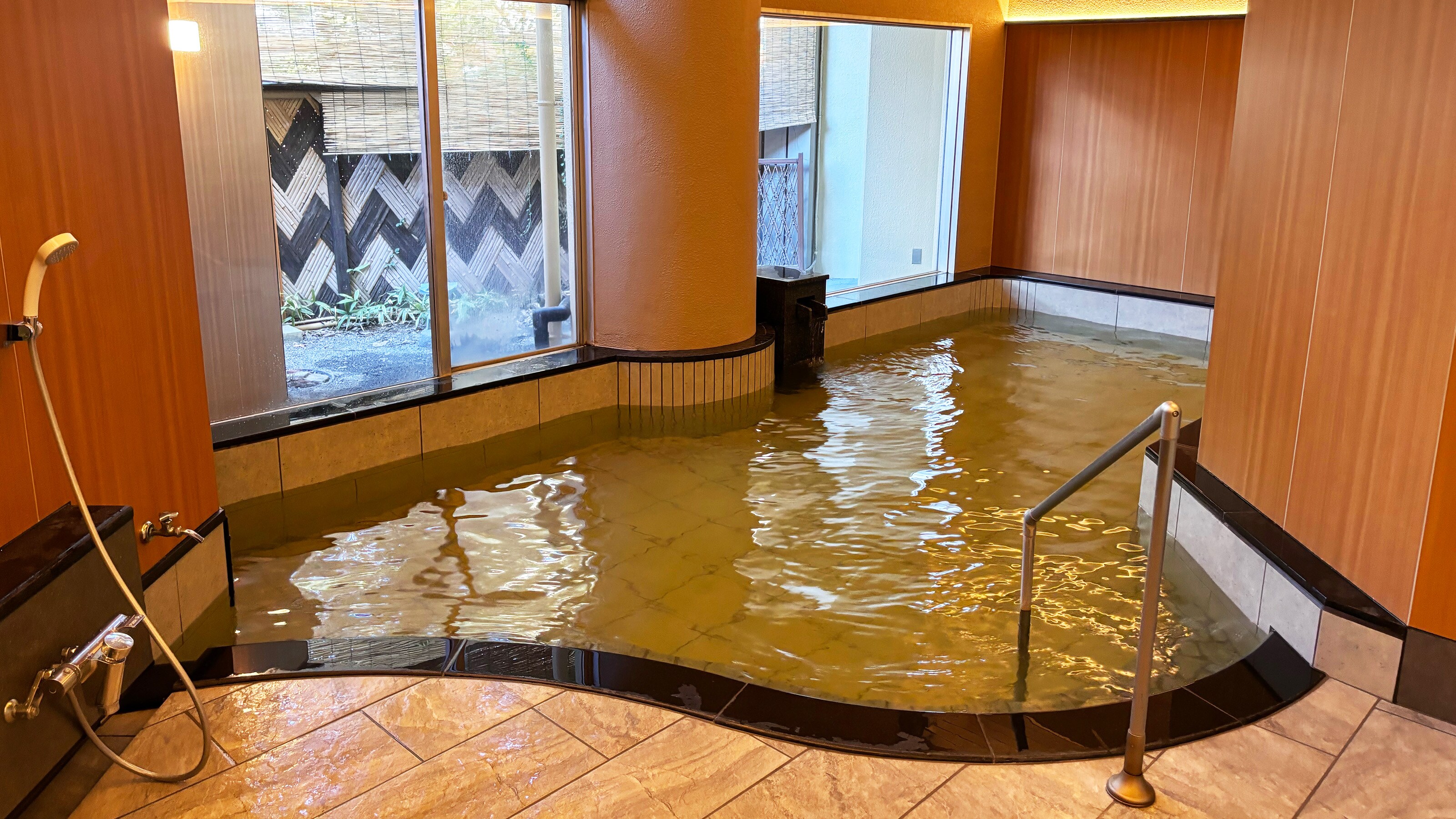 1st floor large public bath Yaegaki-no-yu①