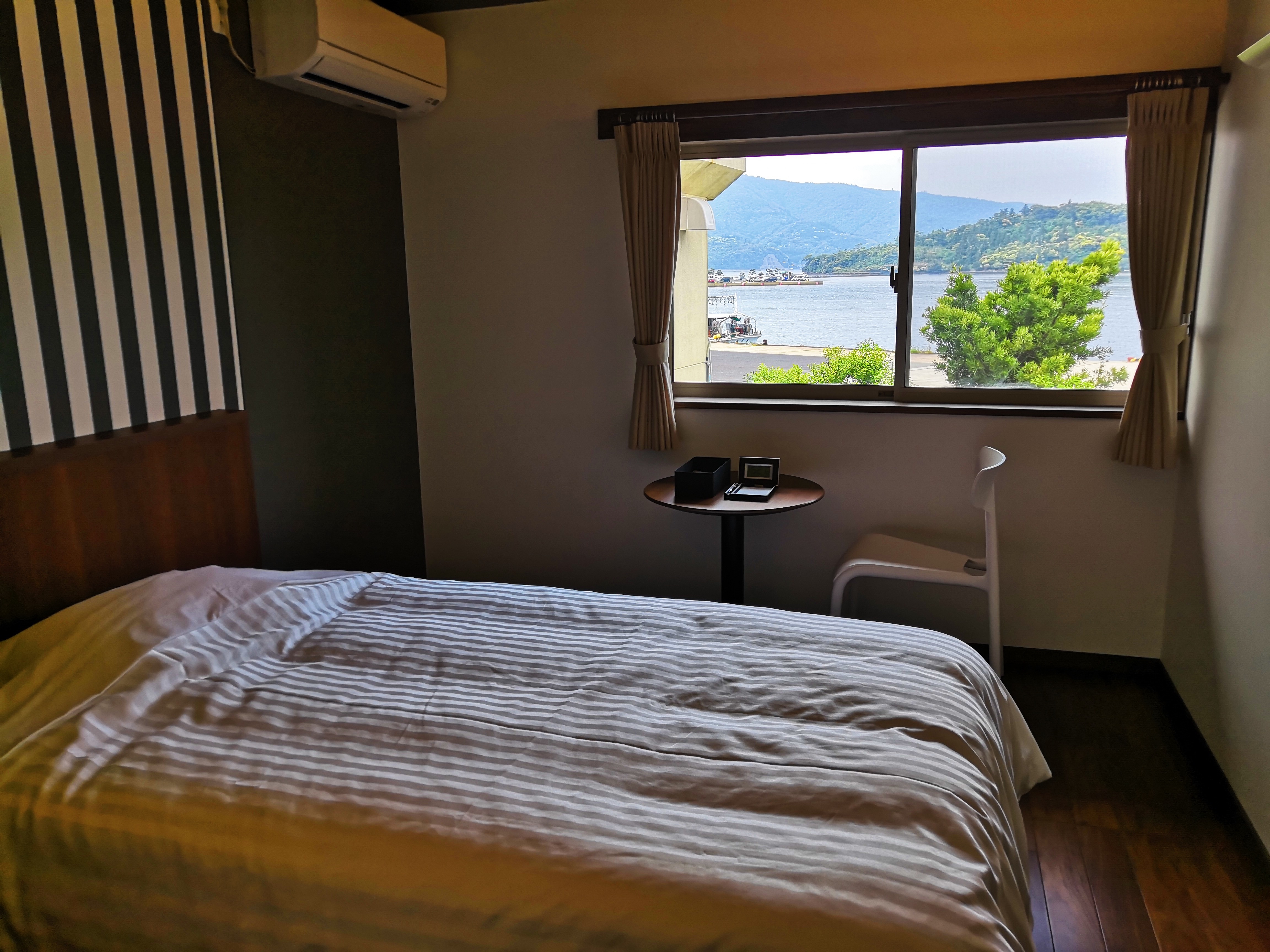 Harbor view single room