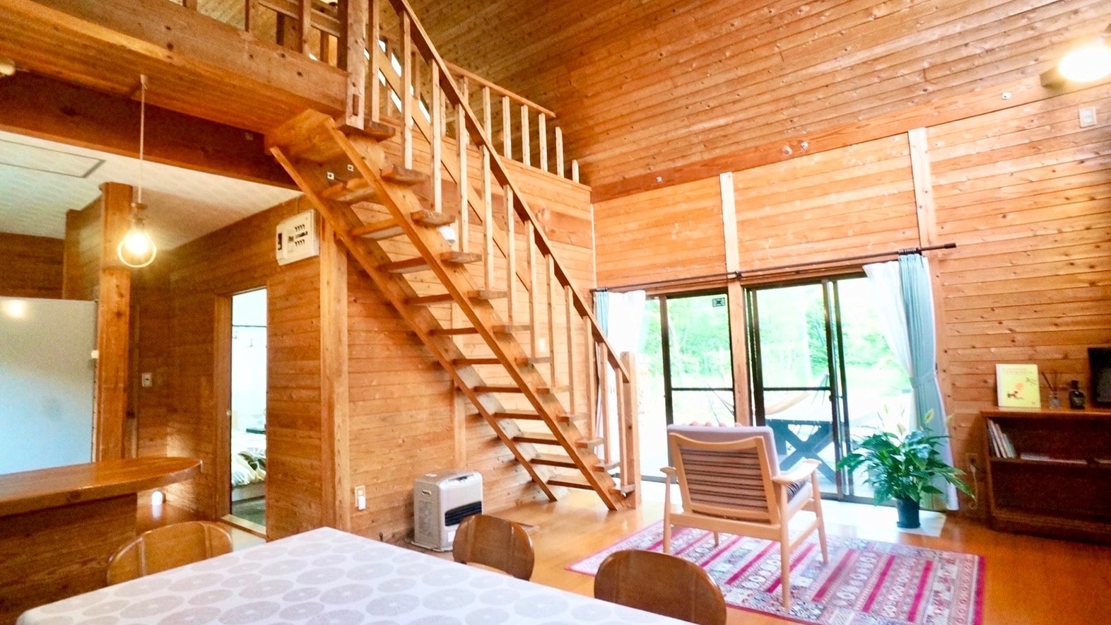 Indoors | Please enjoy your stay in this rental villa, which is only available to one group per day.