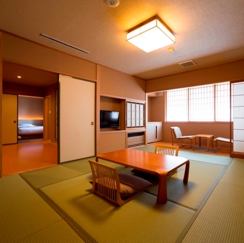 [Japanese-Western room with panoramic bath (75 square meters)]