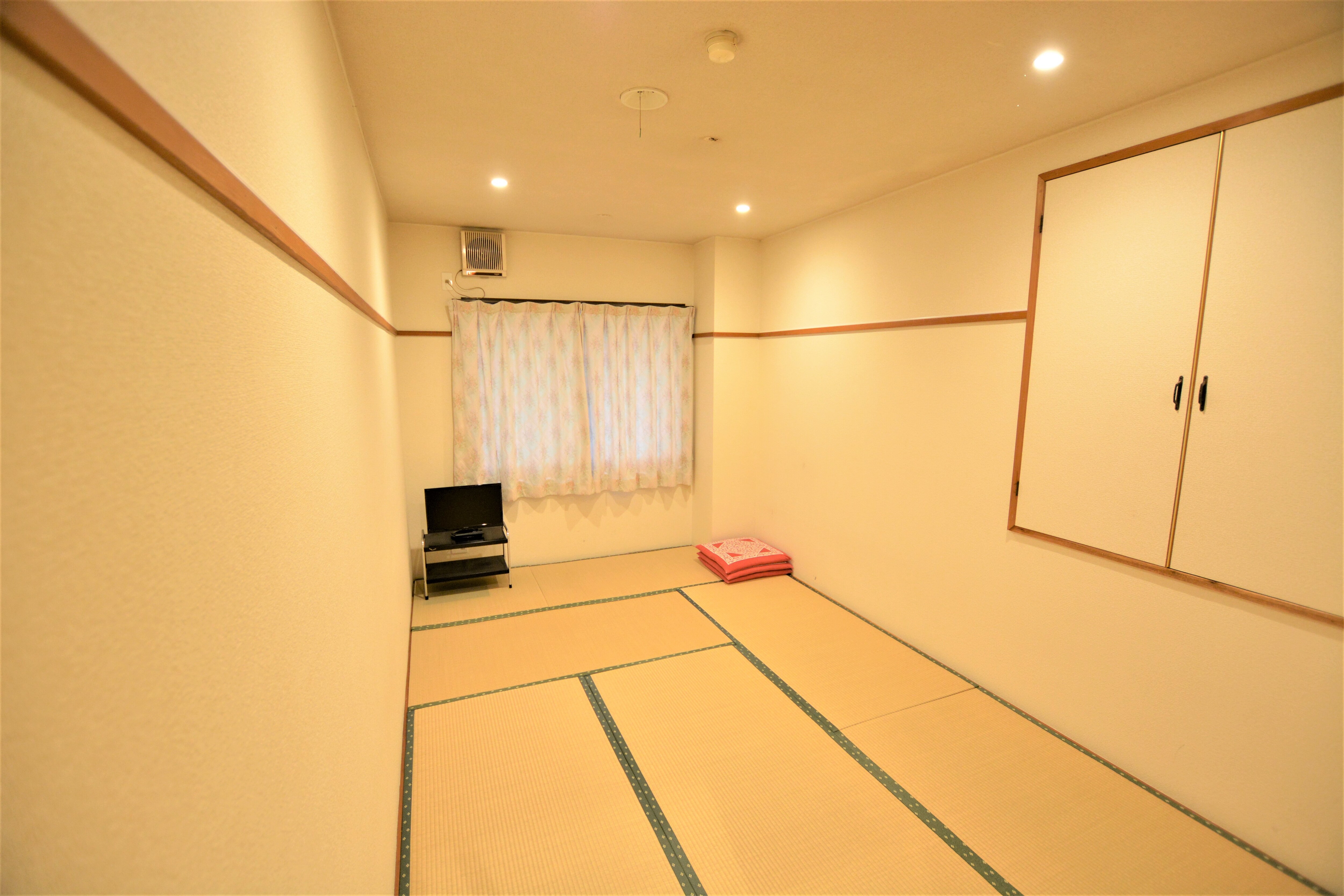 Japanese-style room triple