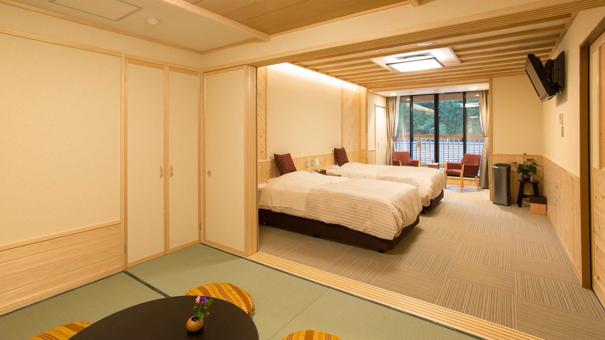 Japanese-Western style room No. 307 with open-air bath
