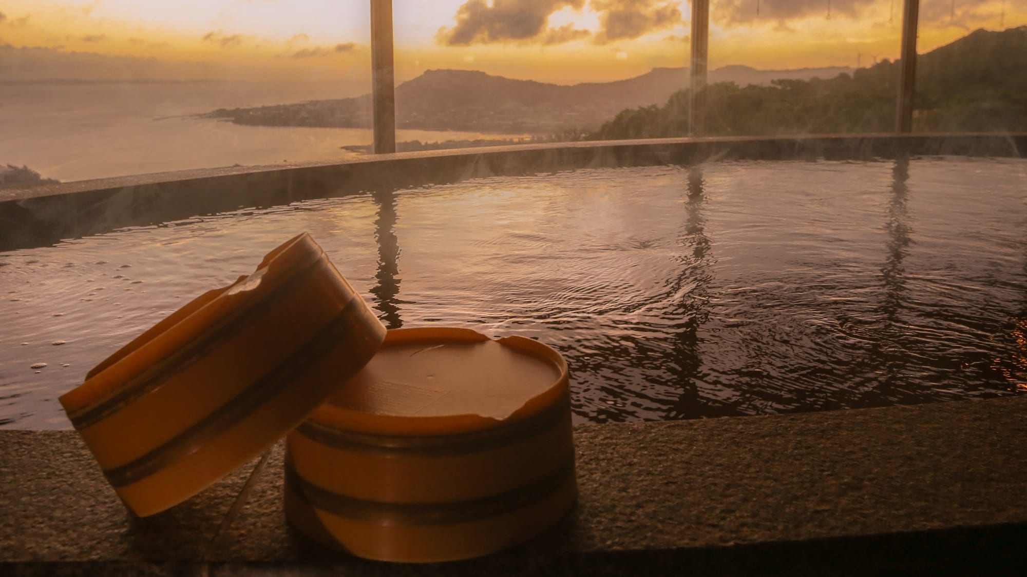 Enjoy free-flowing hot springs rich in skin-beautifying ingredients and beautiful scenery