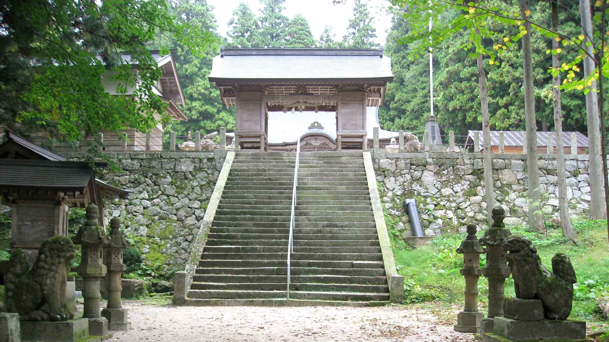 [Peripheral] "Kanayago Shrine" The head temple of Kanayago Shrine, which counts 1,200 companies. 10 minutes by car from the hotel