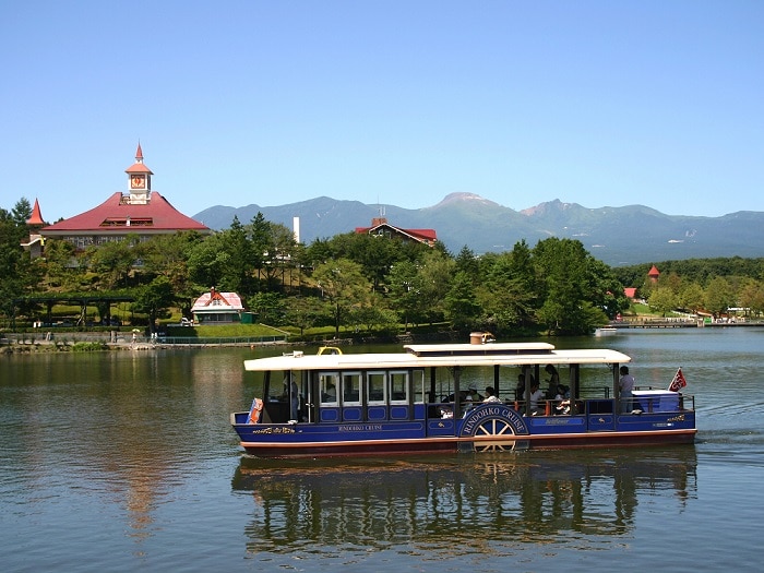 Pemandangan Danau Rindou
