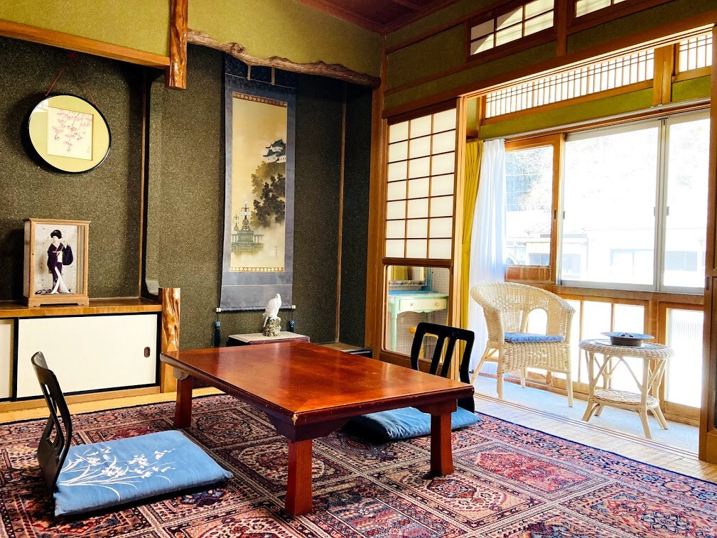 6 tatami Japanese-style room