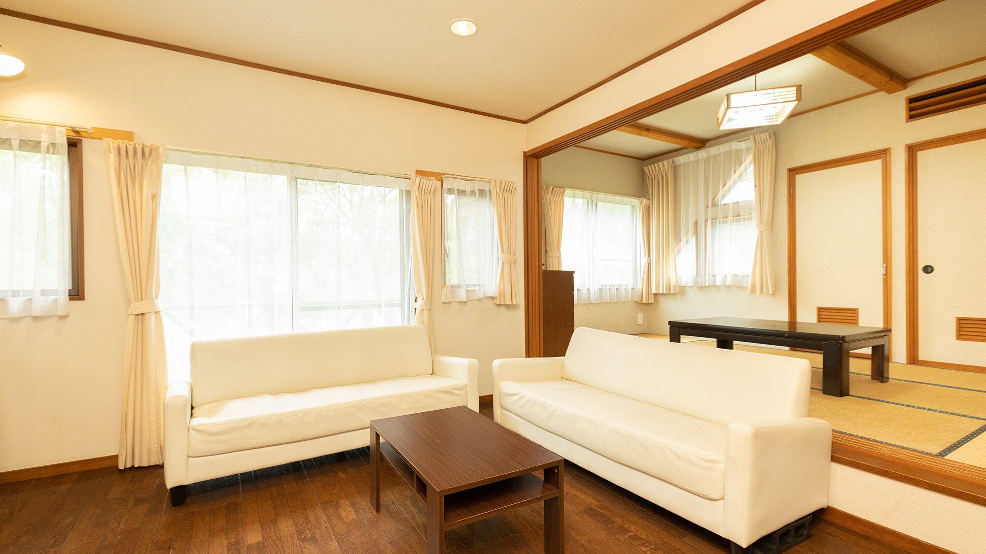บ้านเดี่ยวแบบ 3LDK cottage (ตัวอย่างห้องพักแขก) ห้องนั่งเล่น