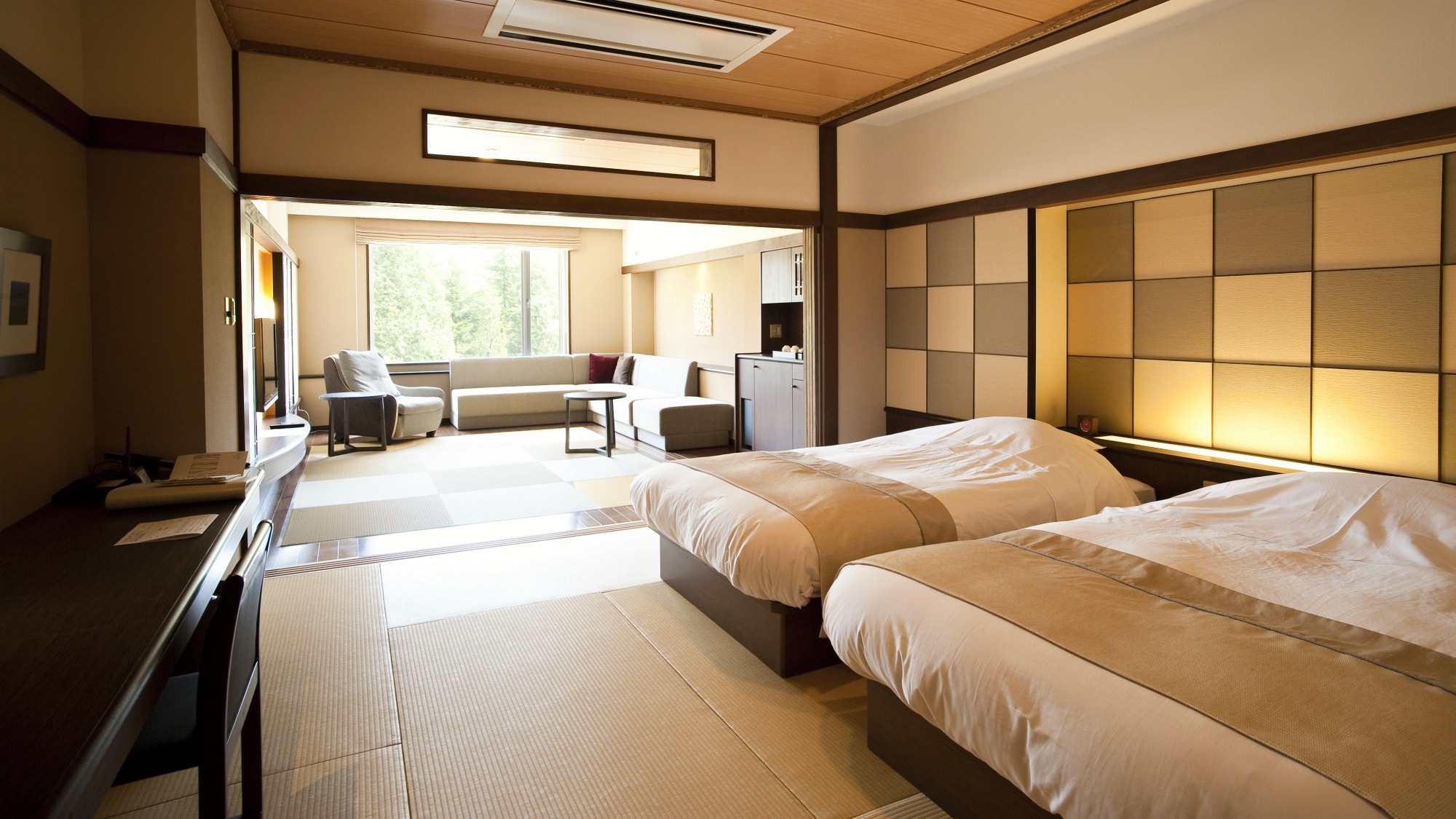 Kamar bergaya Jepang-Barat / Kamar dengan ukuran 50 meter persegi atau lebih, di mana Anda dapat menghabiskan waktu santai dan nyaman (contoh kamar tamu)