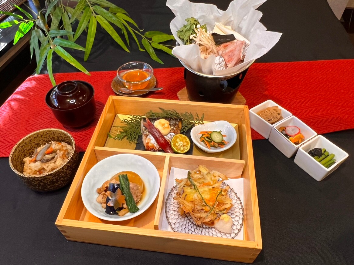 Kaiseki cuisine”Japanese nagomi”