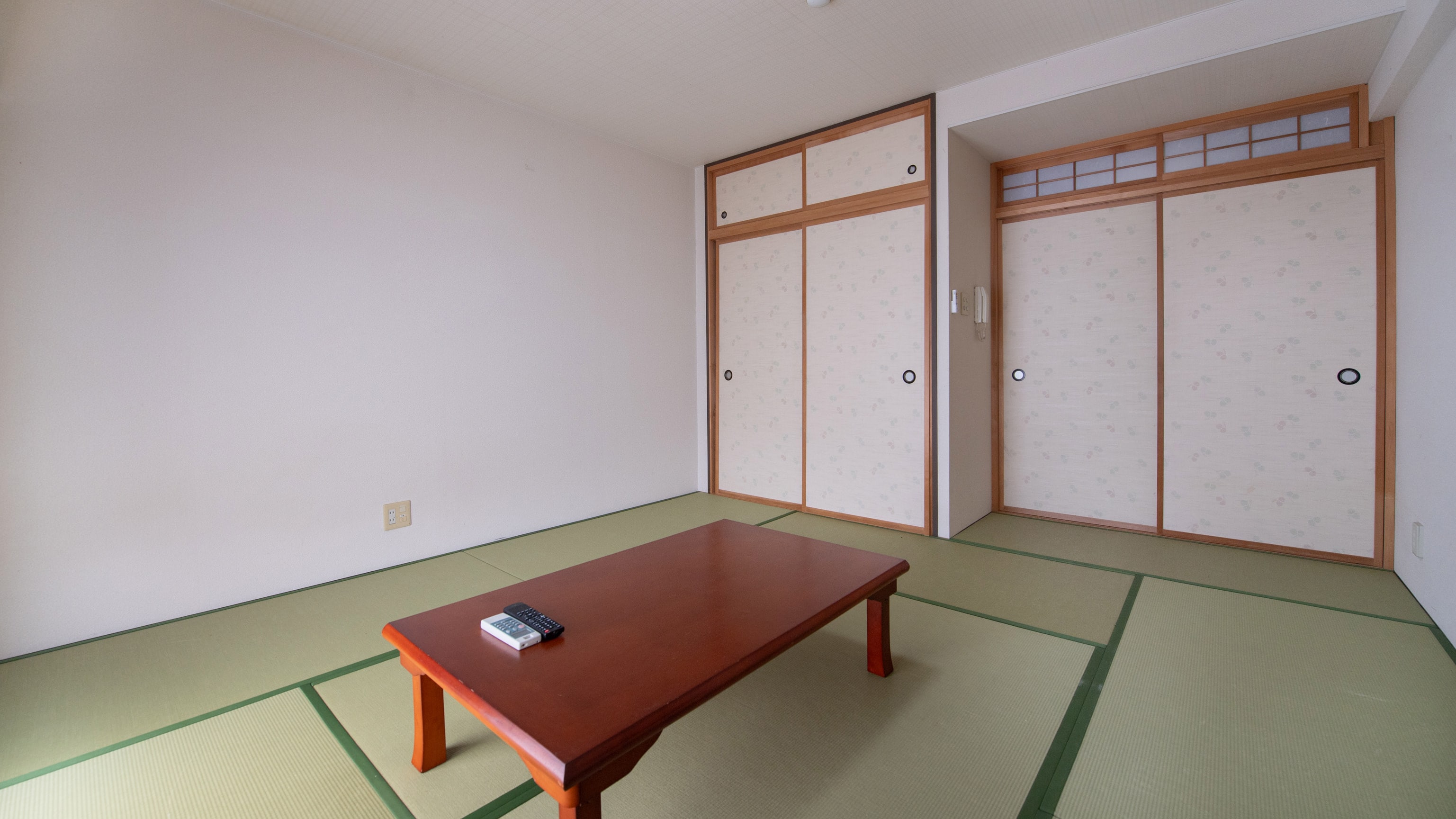 [Non-smoking] Japanese-style room for 1-4 people