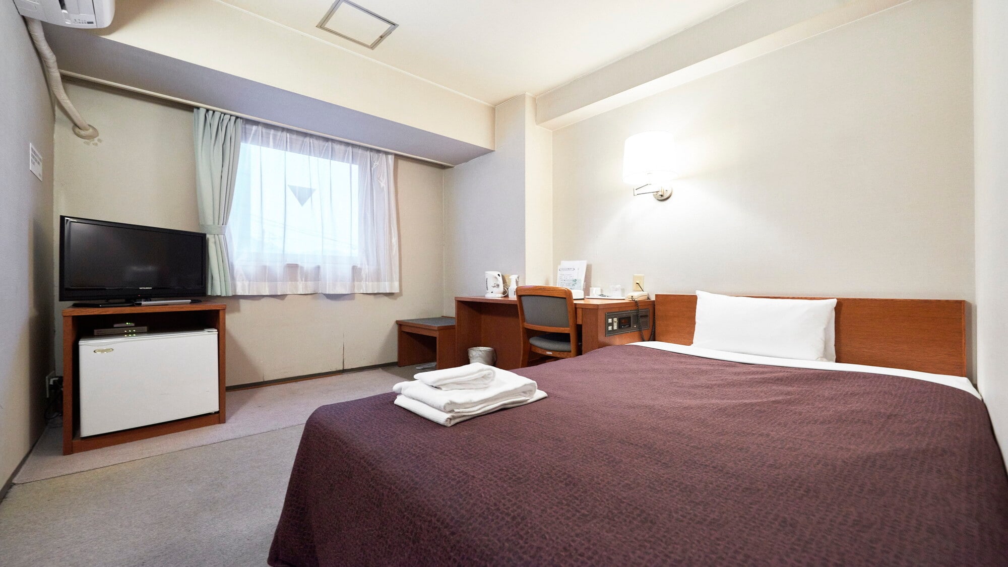 Semi-double room