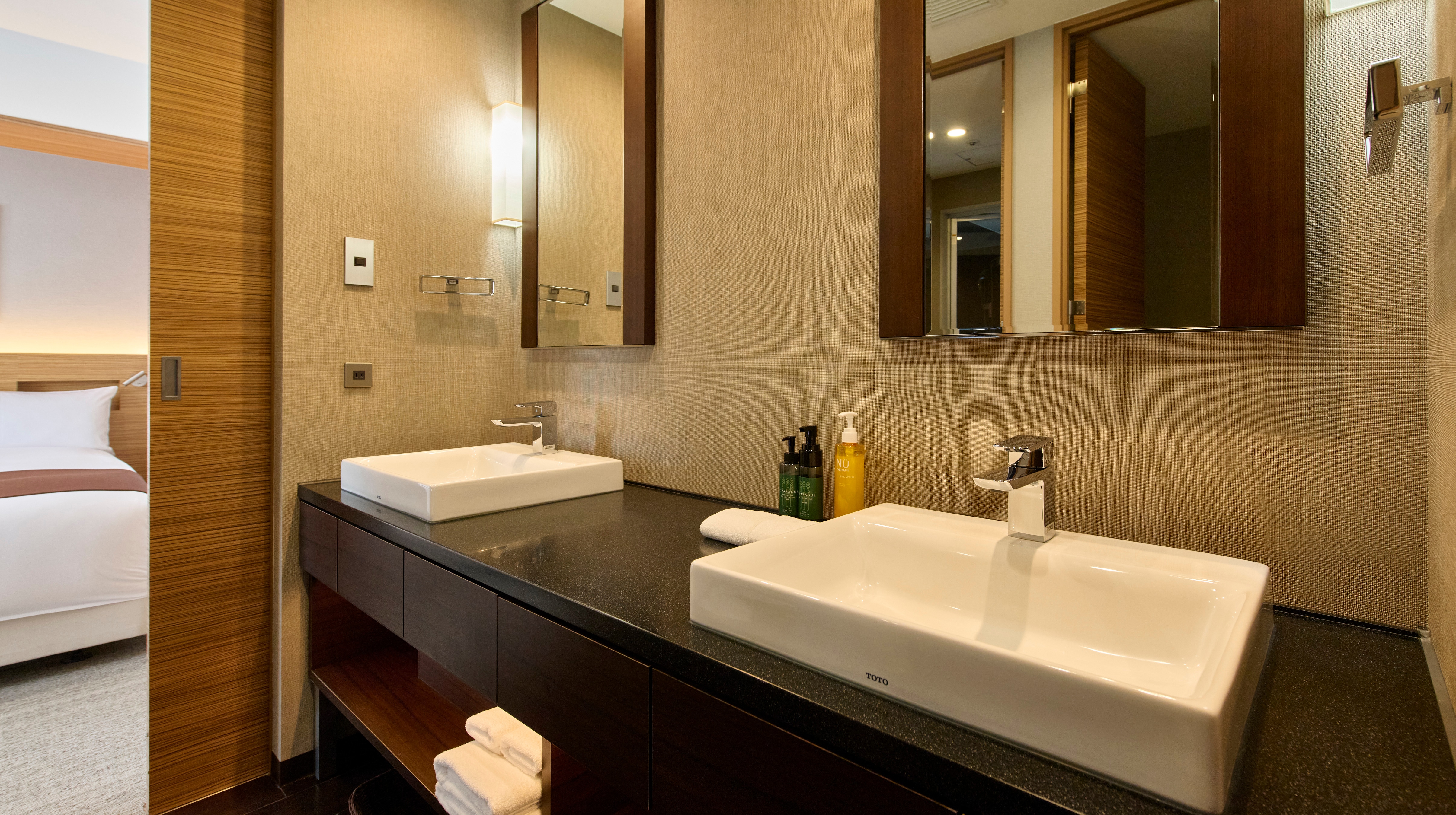 Suite Silang Twin