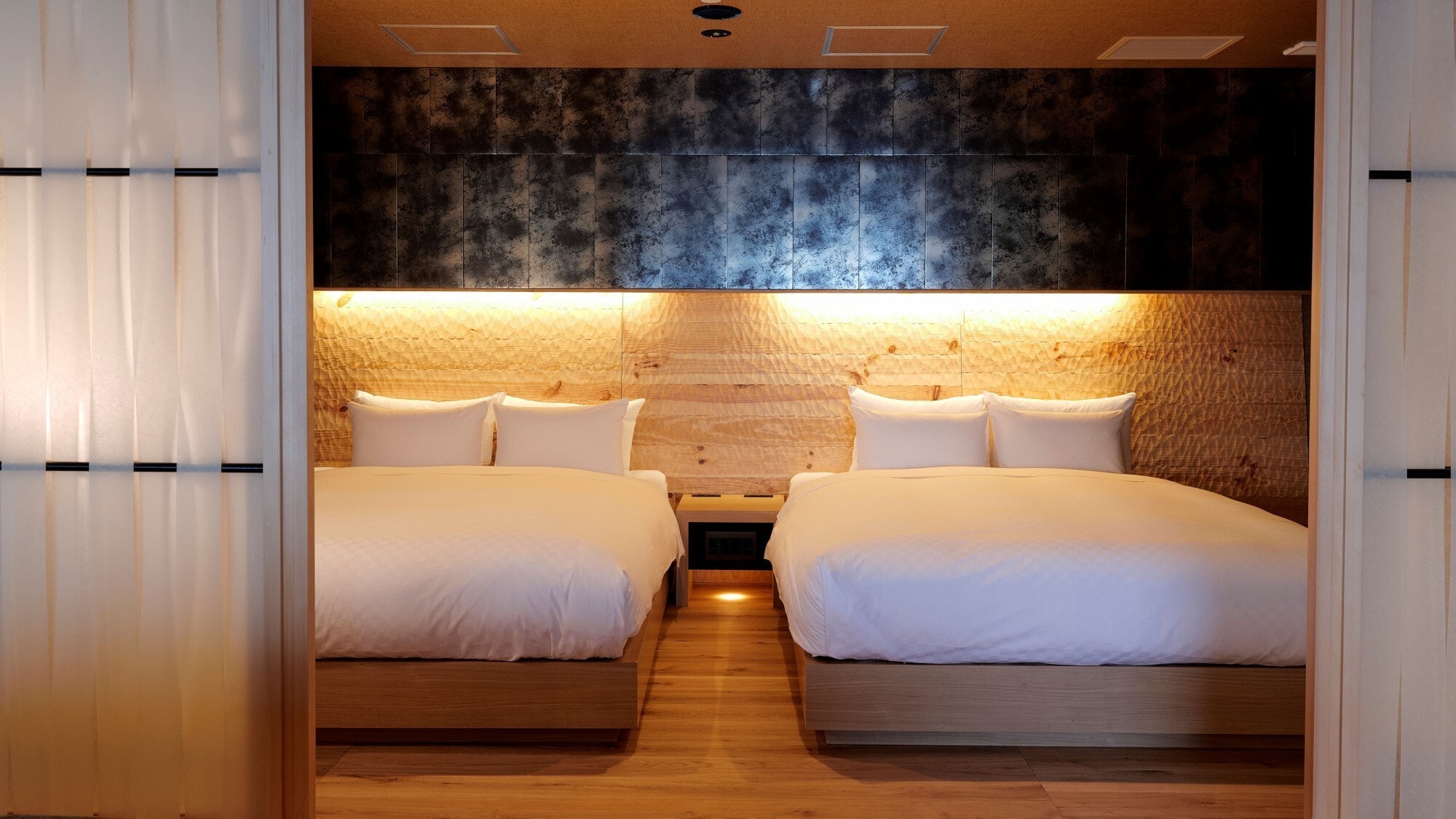 [Wings Building/Lake side] Lake Garden View Suite - Sauna included/Bed space *Image for illustration purposes only