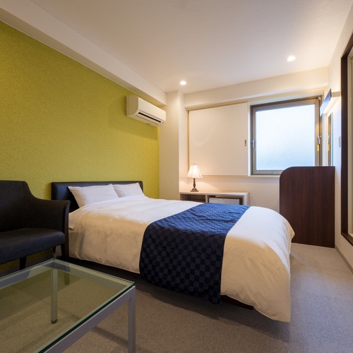 Moderate double 3 (separate bath and toilet)