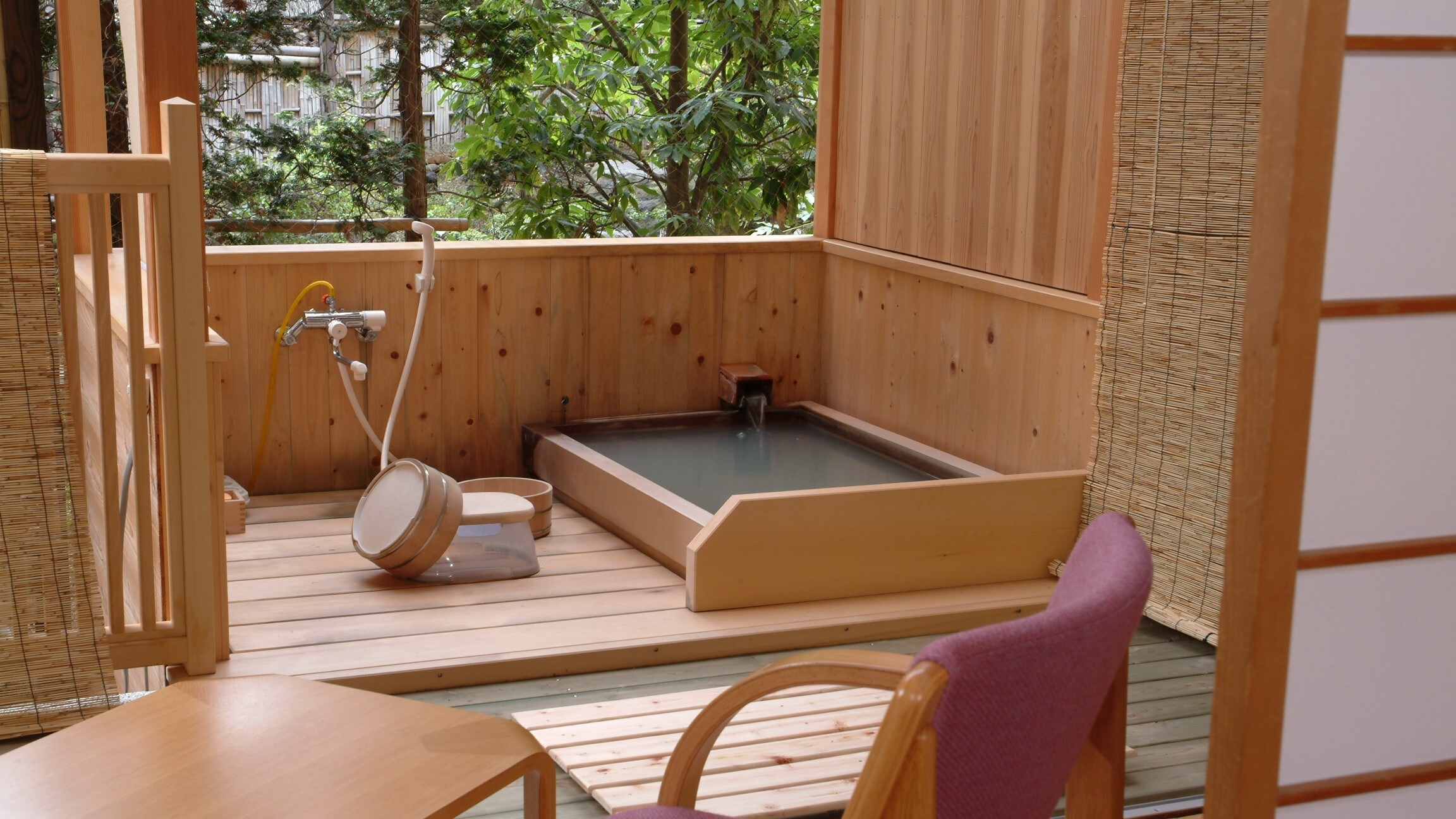12 tatami mat room with open-air bath