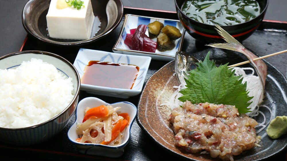 *【Irori-ya Dinner】◆ Horse mackerel nare-ro set meal