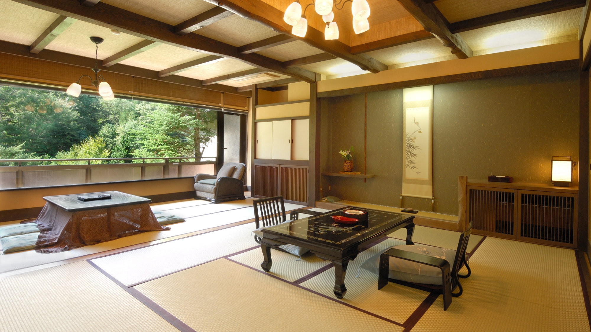 Guest room with a half open-air bath with natural hot spring water overlooking Mt. Tanigawa / Japanese-style room 10 tatami mats + 4.5 tatami mats (example)