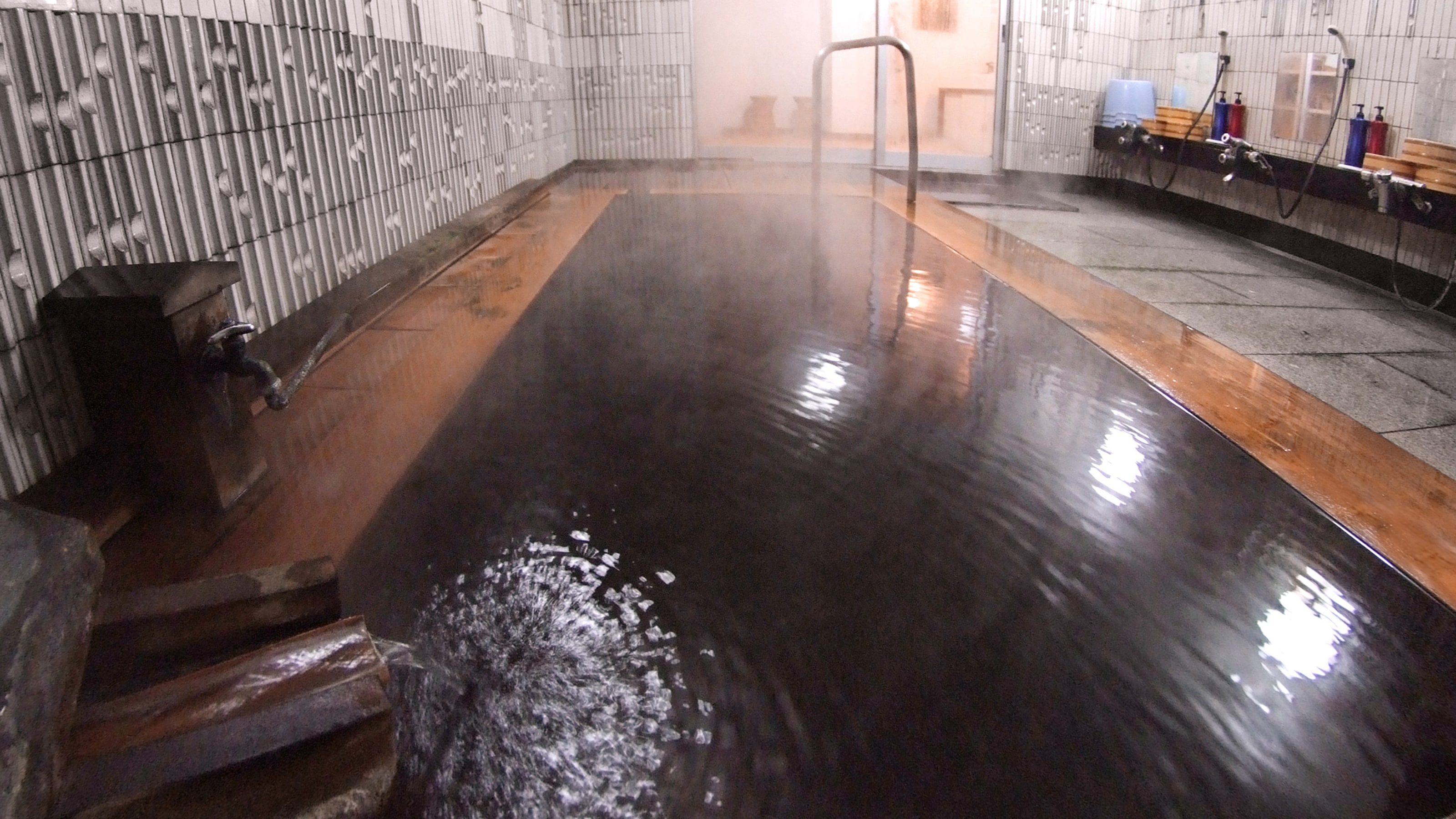 Free-flowing hot spring II