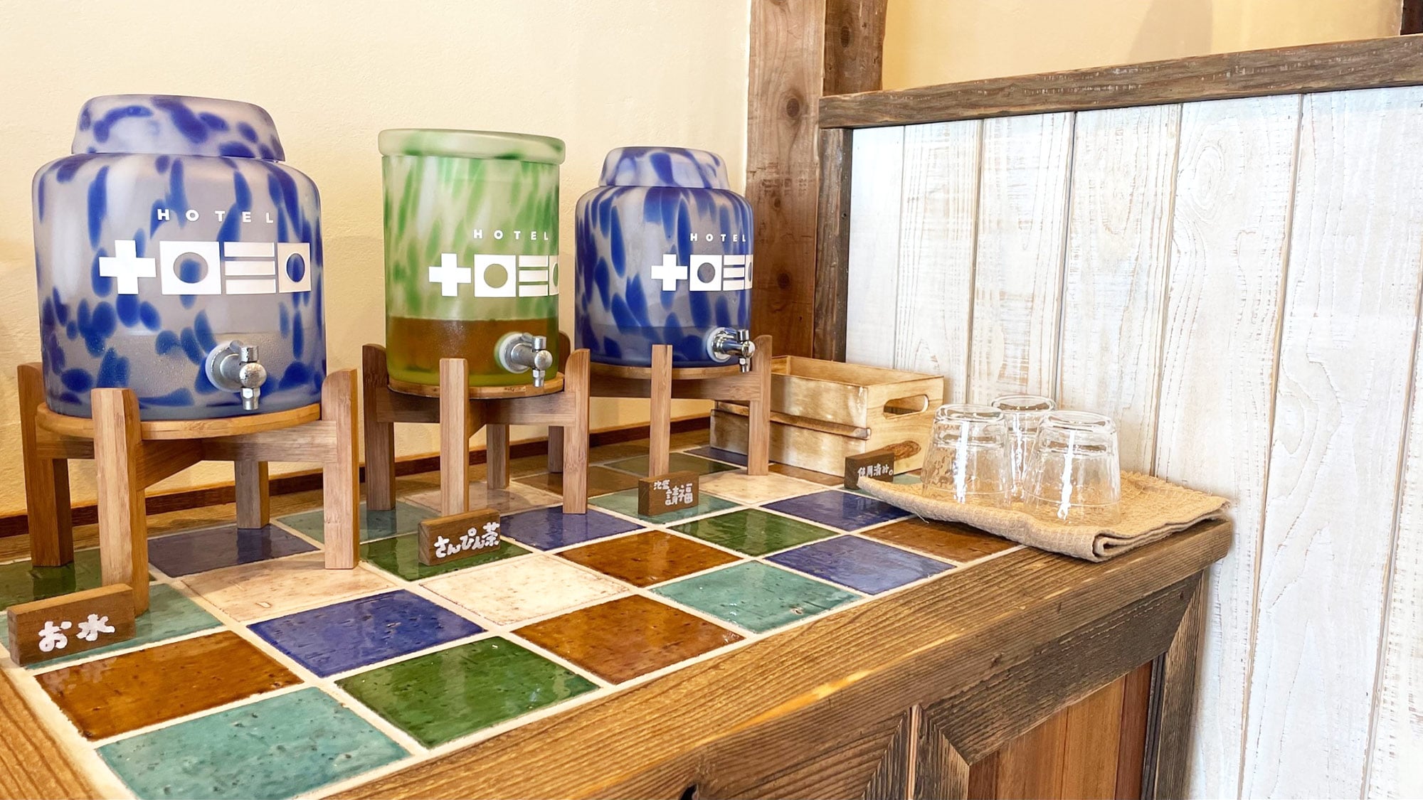 [Welcome drink] Complimentary drinks such as Ishigakijima Awamori and Sanpin tea