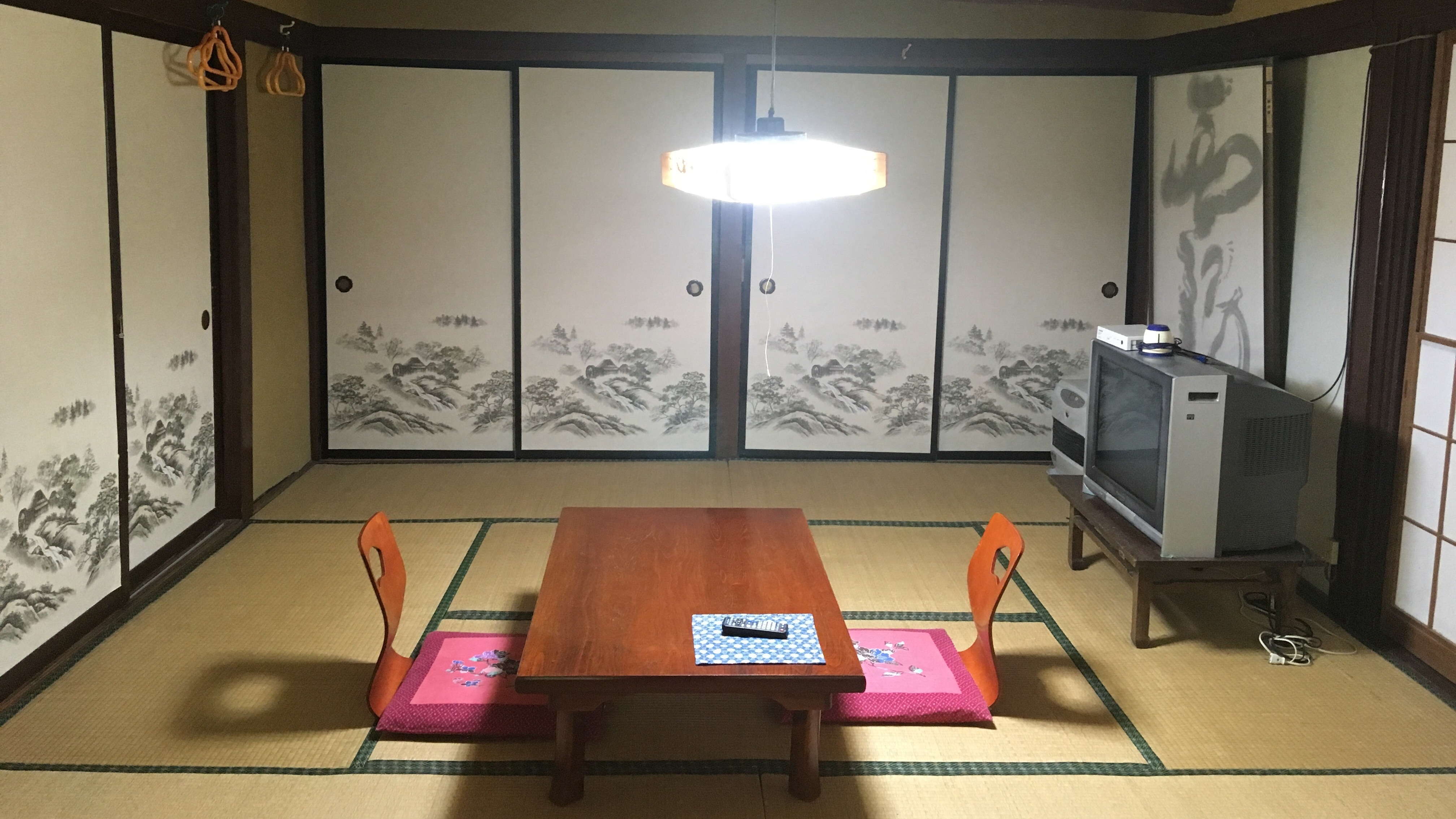 ※本馆日式房间（6～10张榻榻米）/这是伊藤博文等人参访和起草明治宪法的房间。