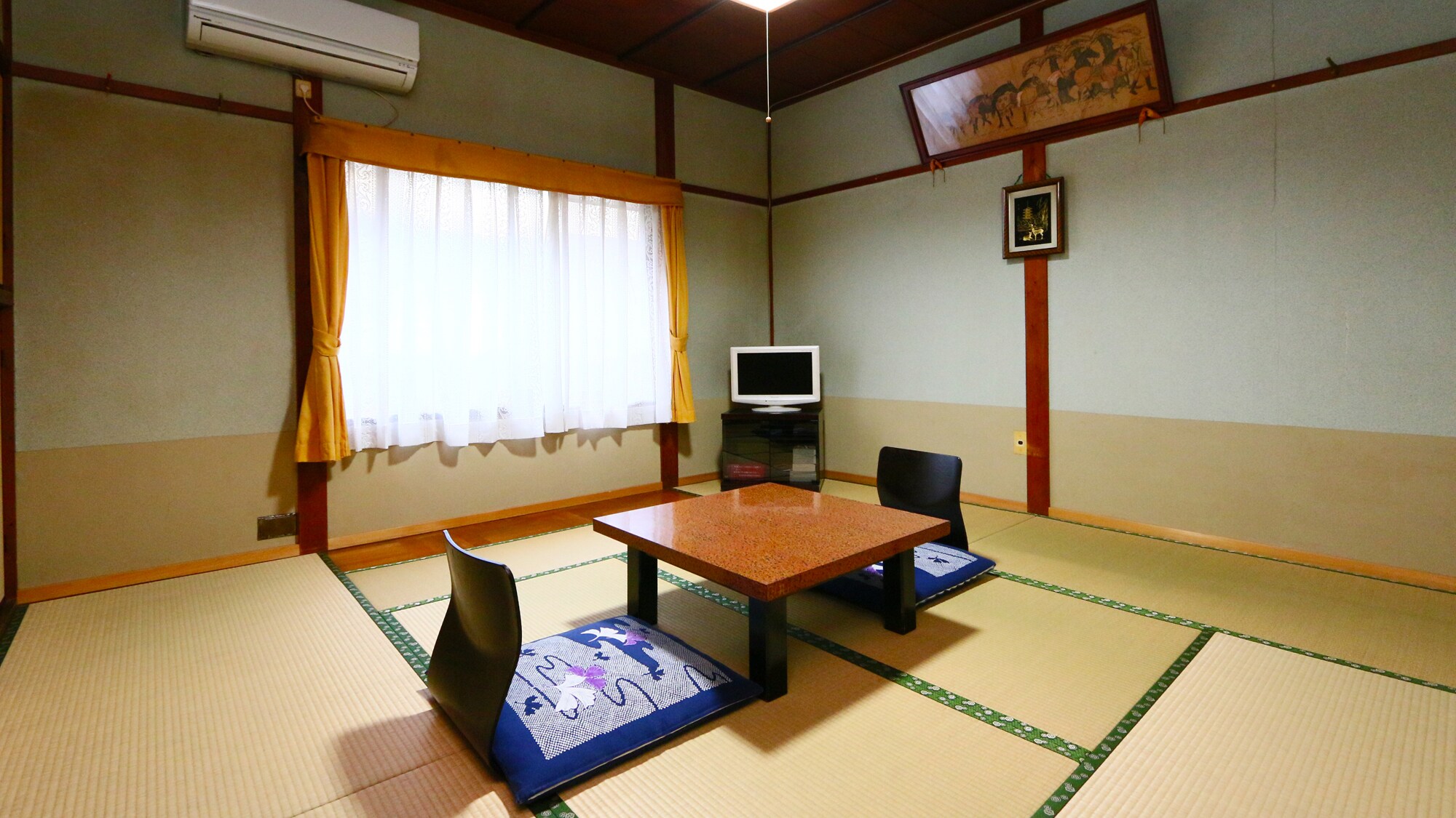 A room in the annex. It has a relaxing and calming atmosphere.