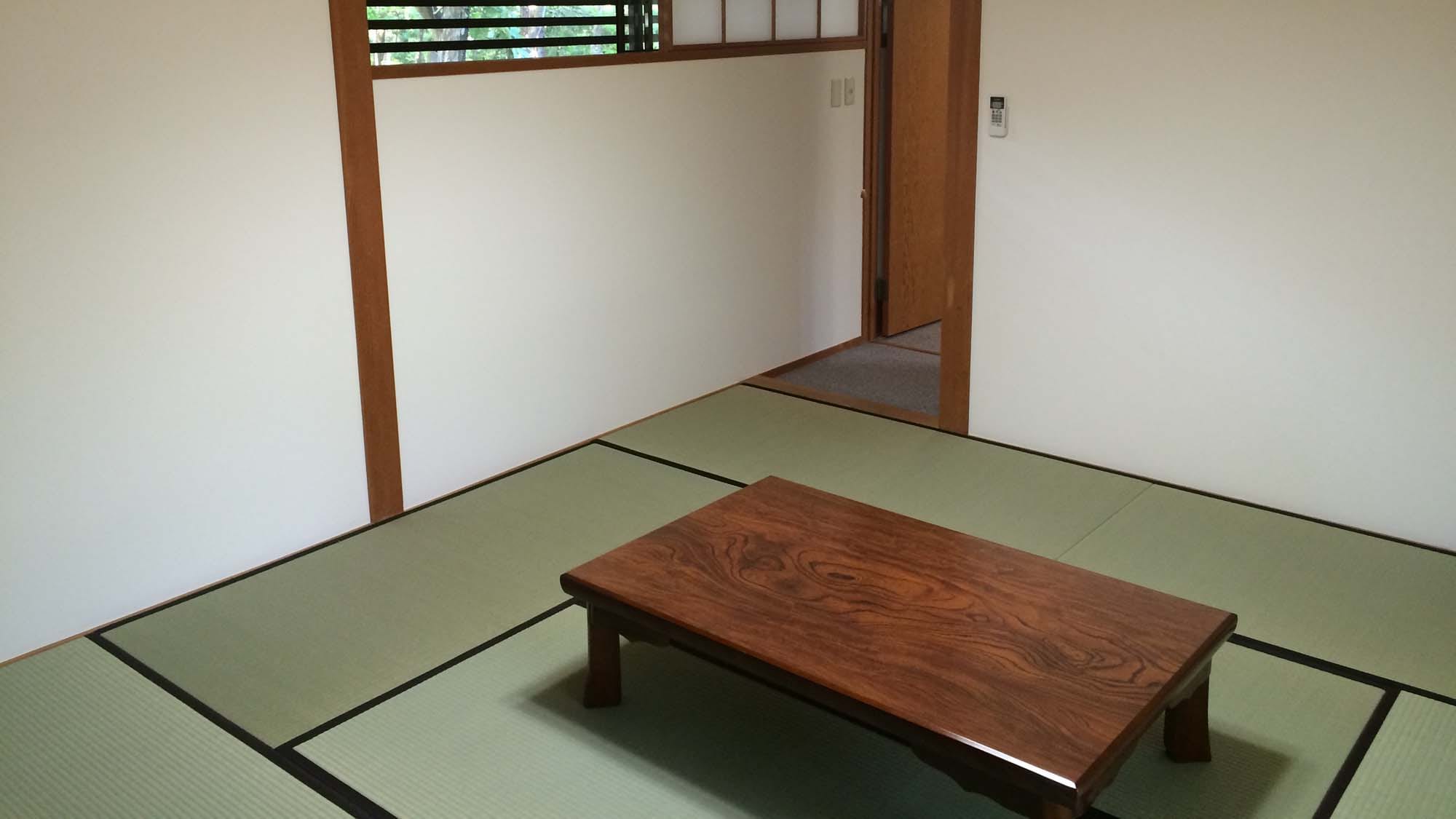 Japanese-style room