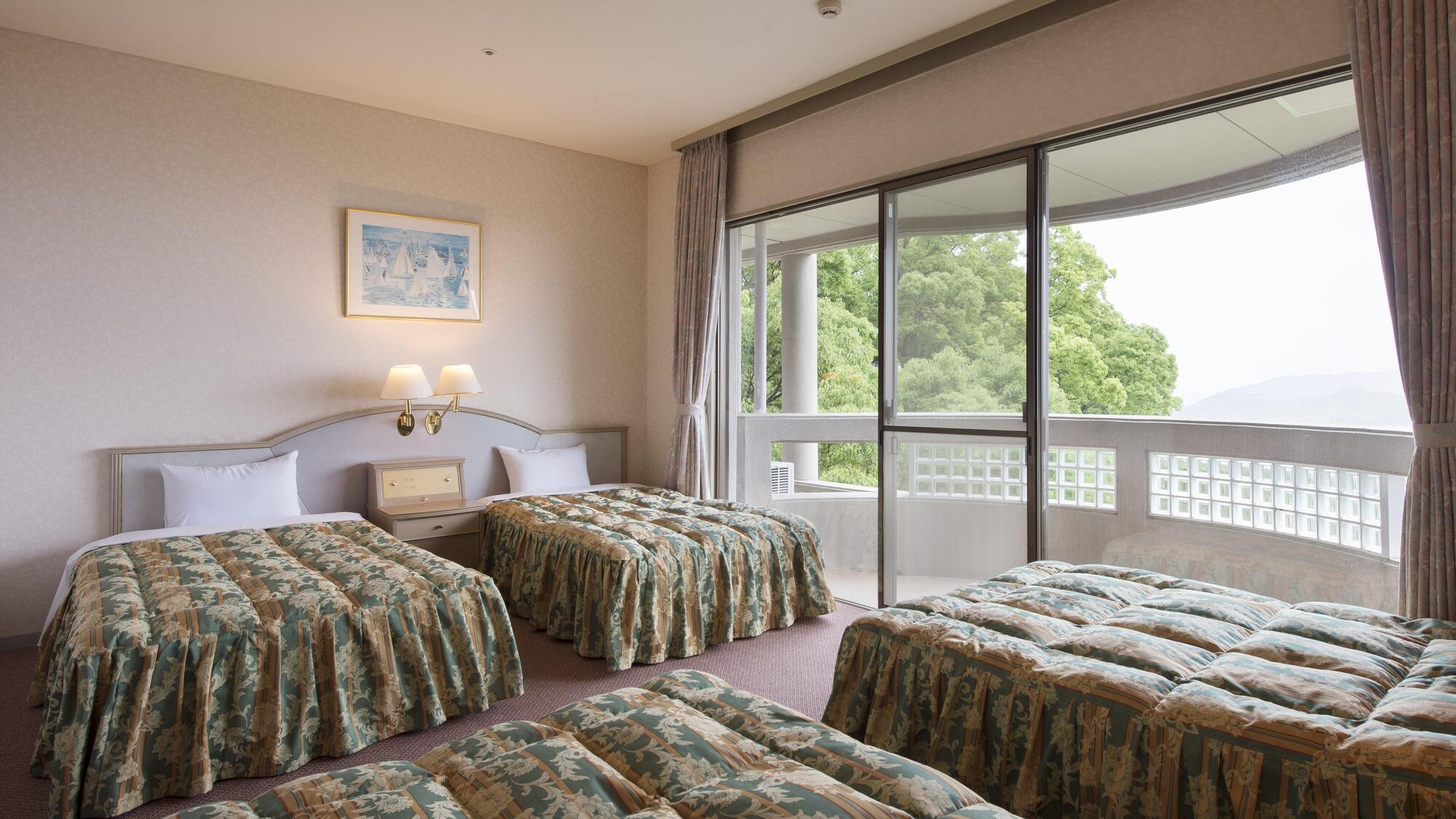 4 beds