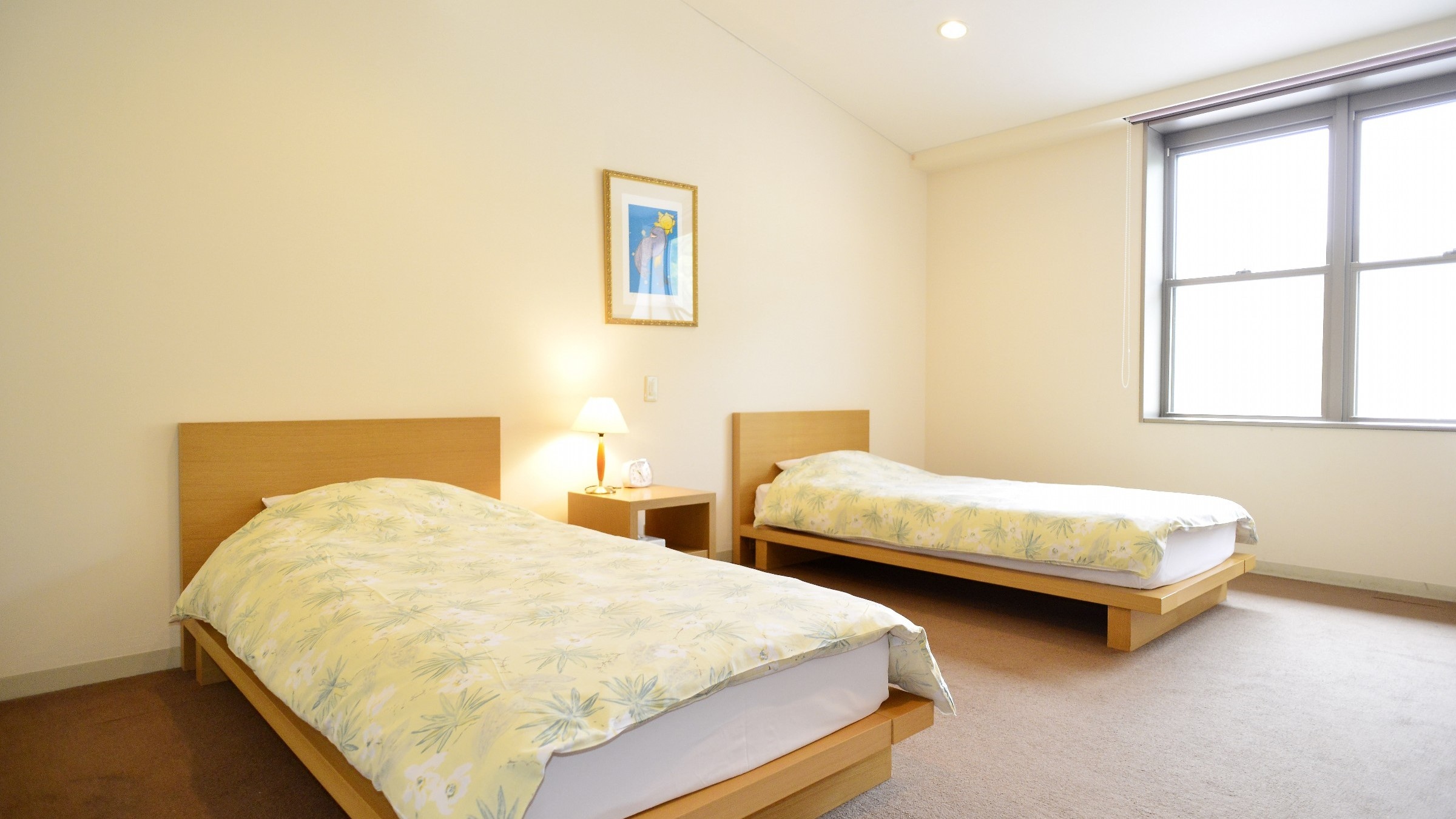 An example of a twin room