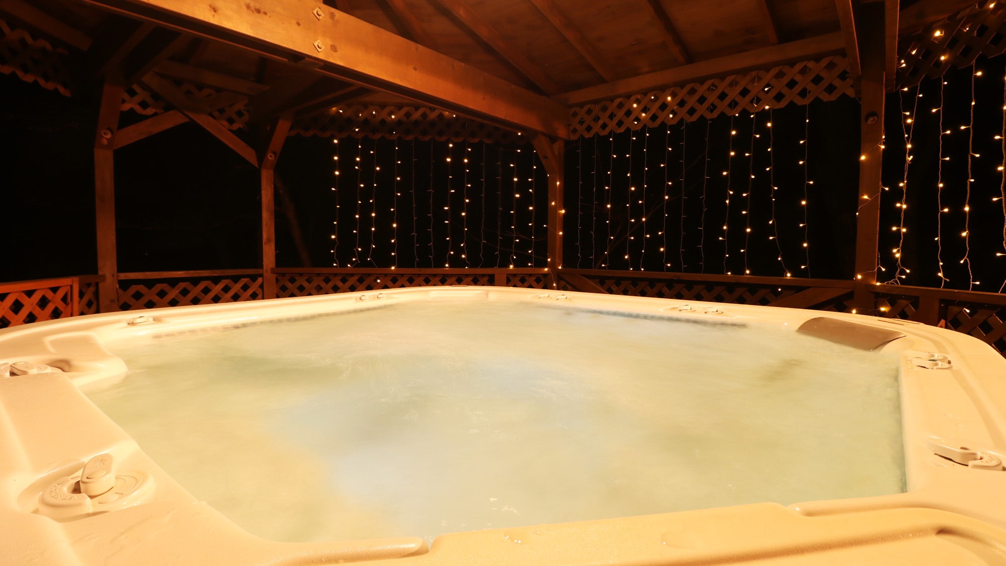 #Jacuzzi The jacuzzi is available until 10pm ☆ *Not available in winter.