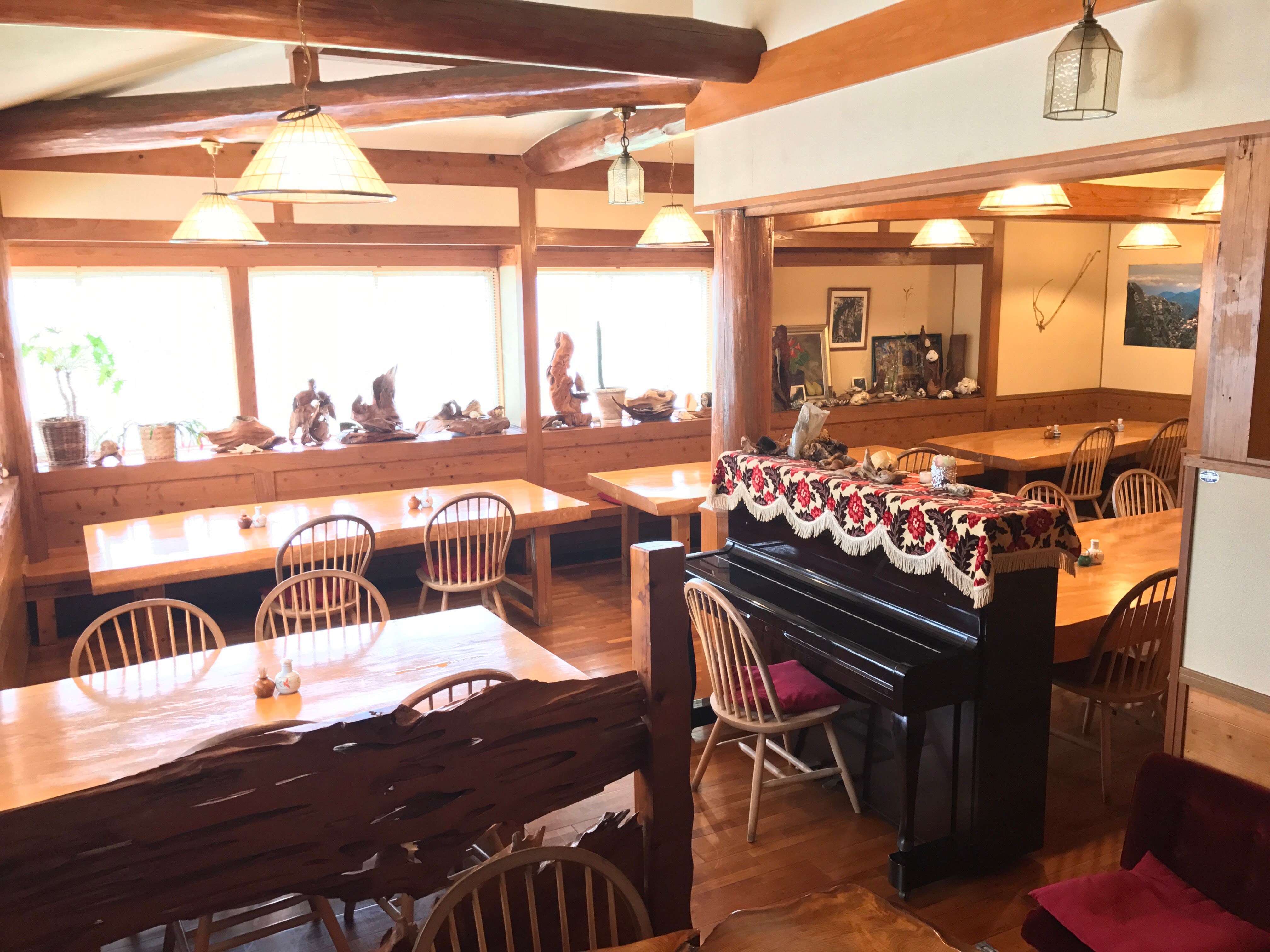 Dining room surrounded by Yakusugi