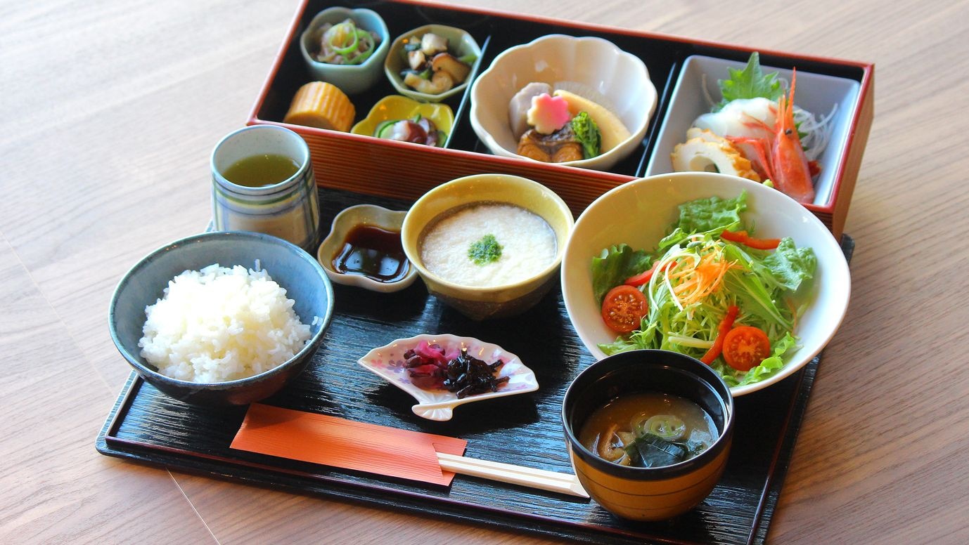 朝食