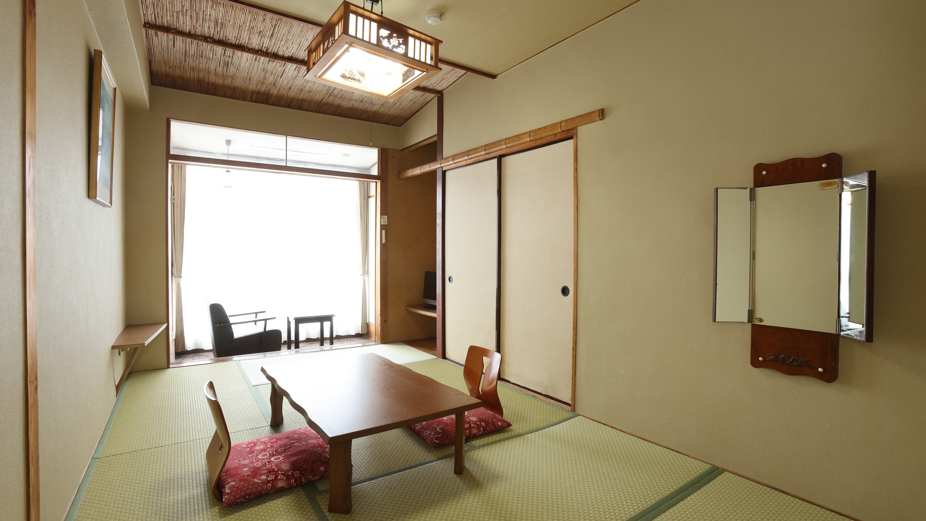 Japanese-style room (7.5 tatami mats) No view No bath