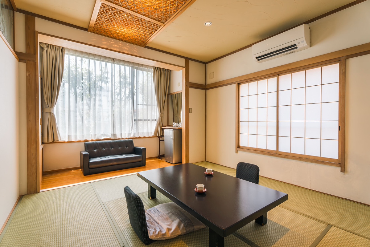 Sawara Room: Japanese-style room with 8 tatami mats