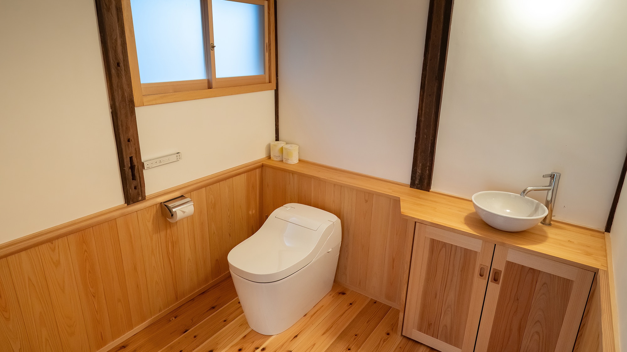 Toilet image