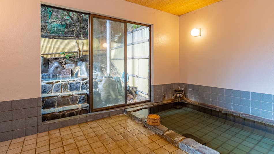 (Women's indoor bath) Forget about your daily routine and relax to the core of your body! Enjoy it along with delicious meals.