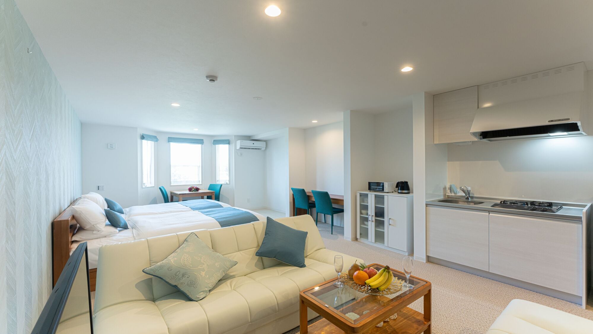 Superior Twin Room (42 square meters)