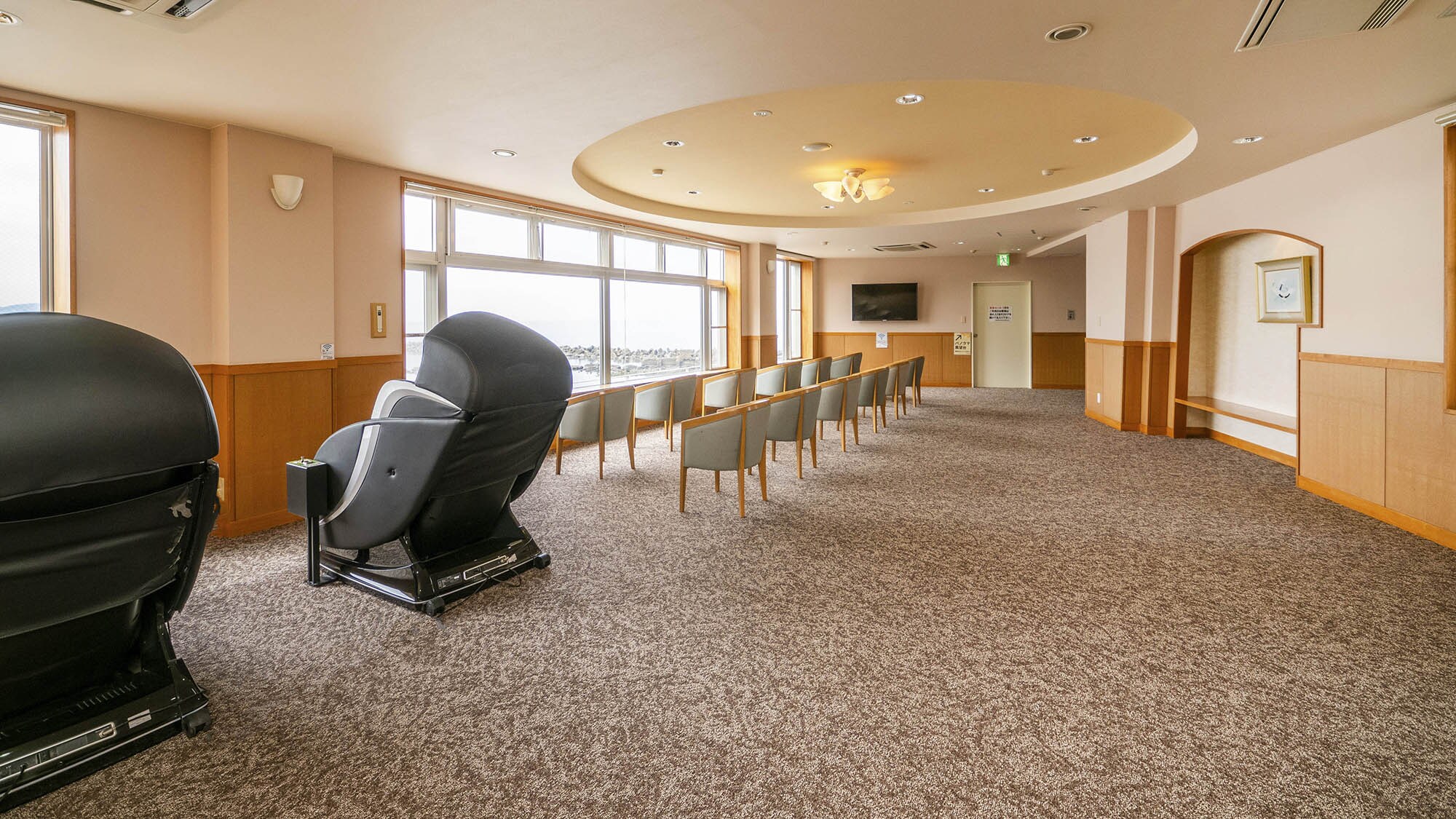 ・【2층 라운지】햇볕도 발군! ! !