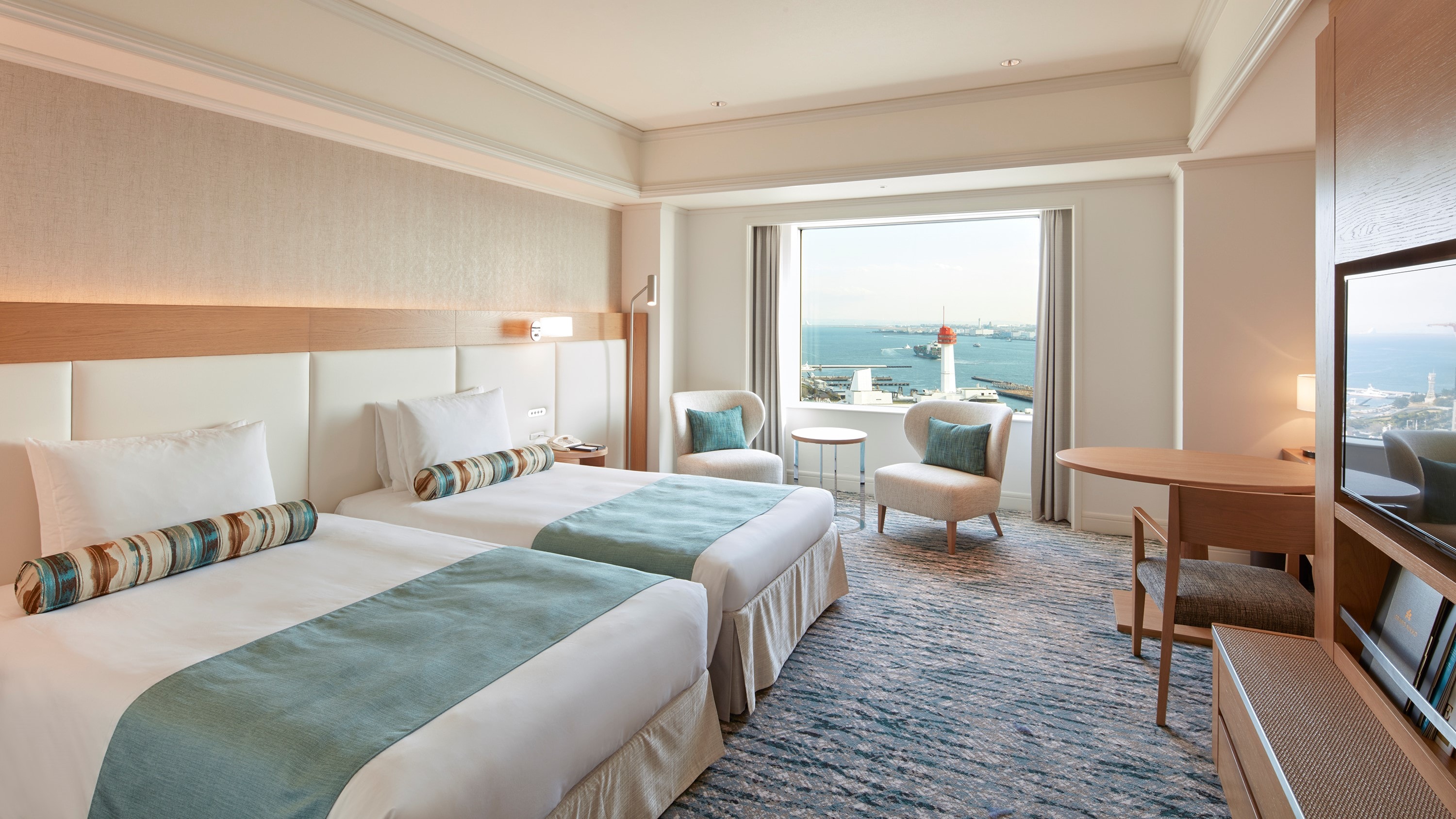 [Bay View Floor] Deluxe Room Twin