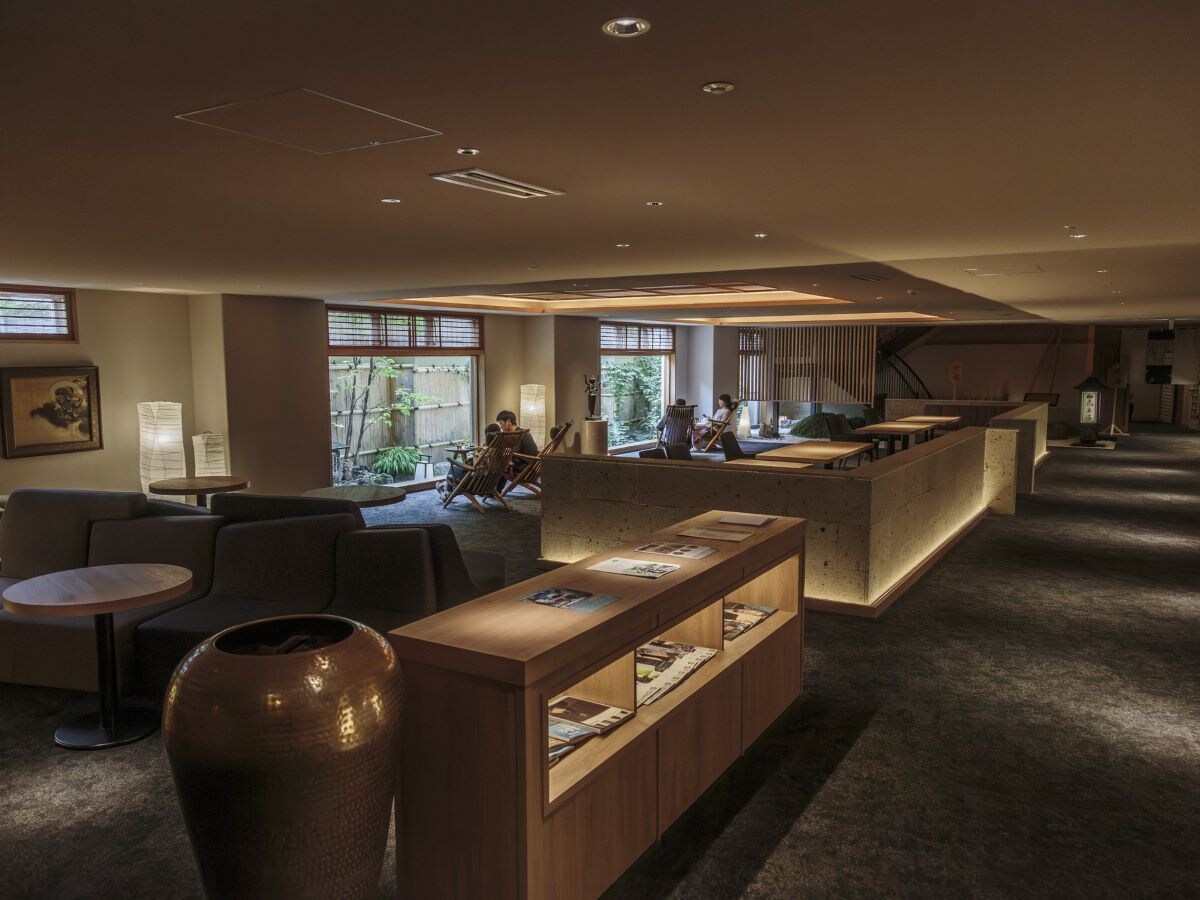 [2nd floor lounge "Ichi"]