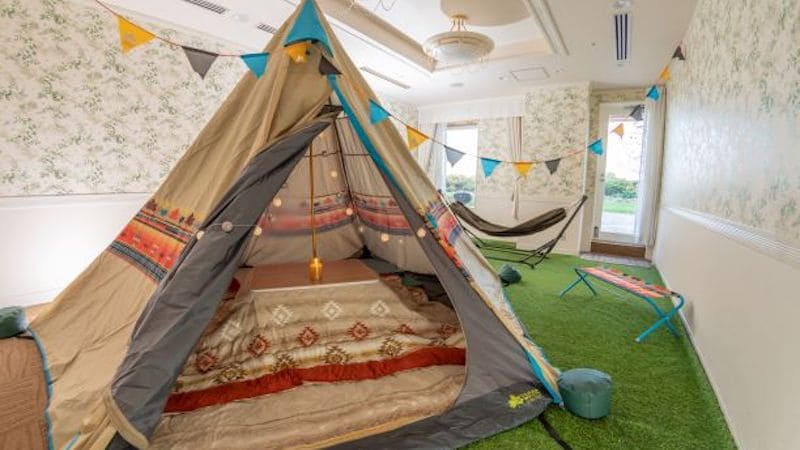 tent room