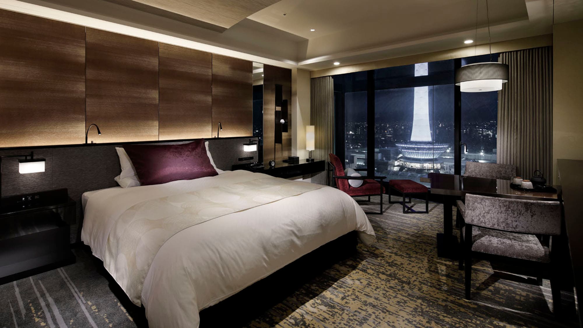 Granvia Deluxe Double Room Tower View (26-33 sqm) * Image