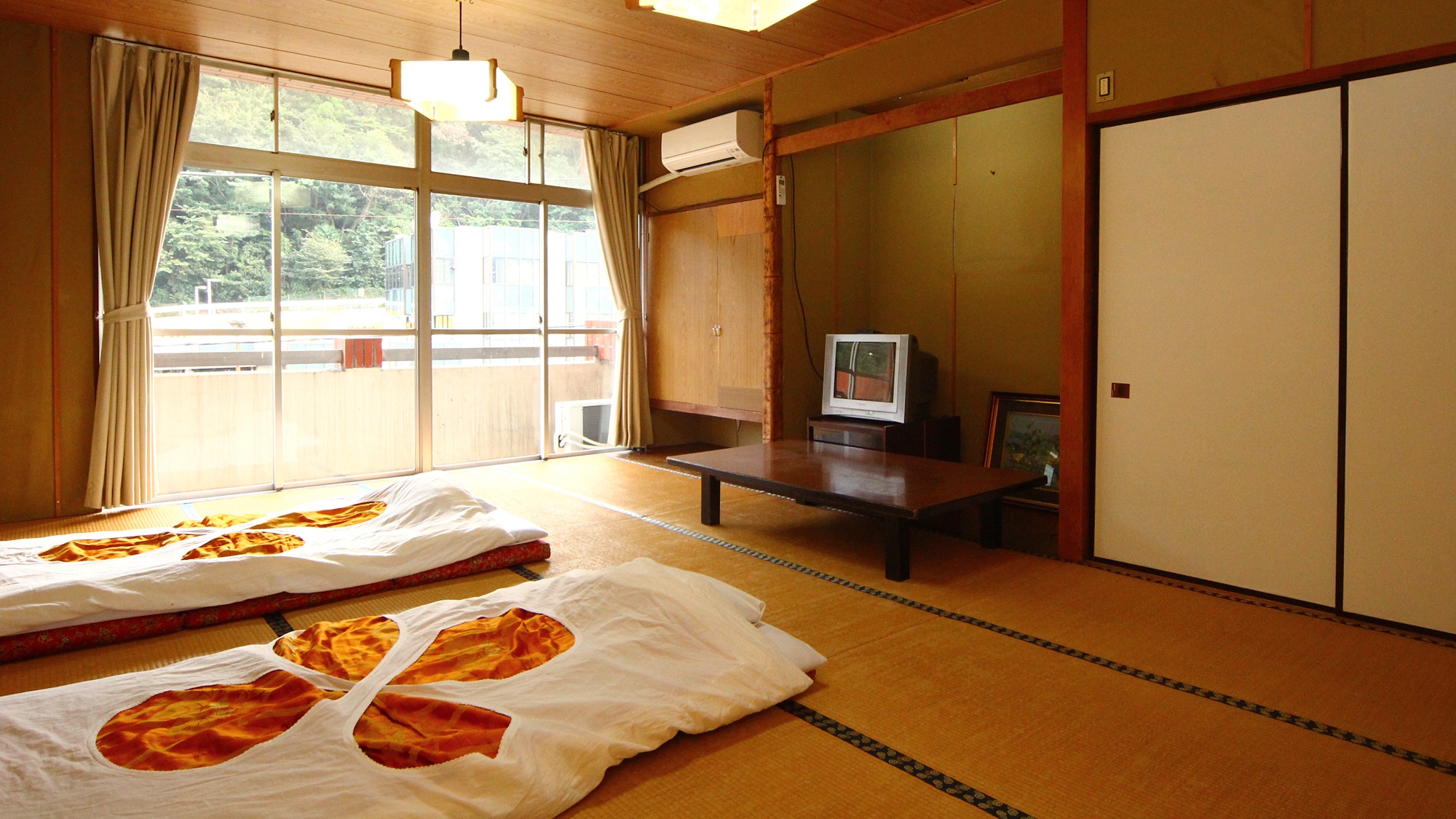 [Room Type B] Japanese-style room with 12 tatami mats, TV, no toilet